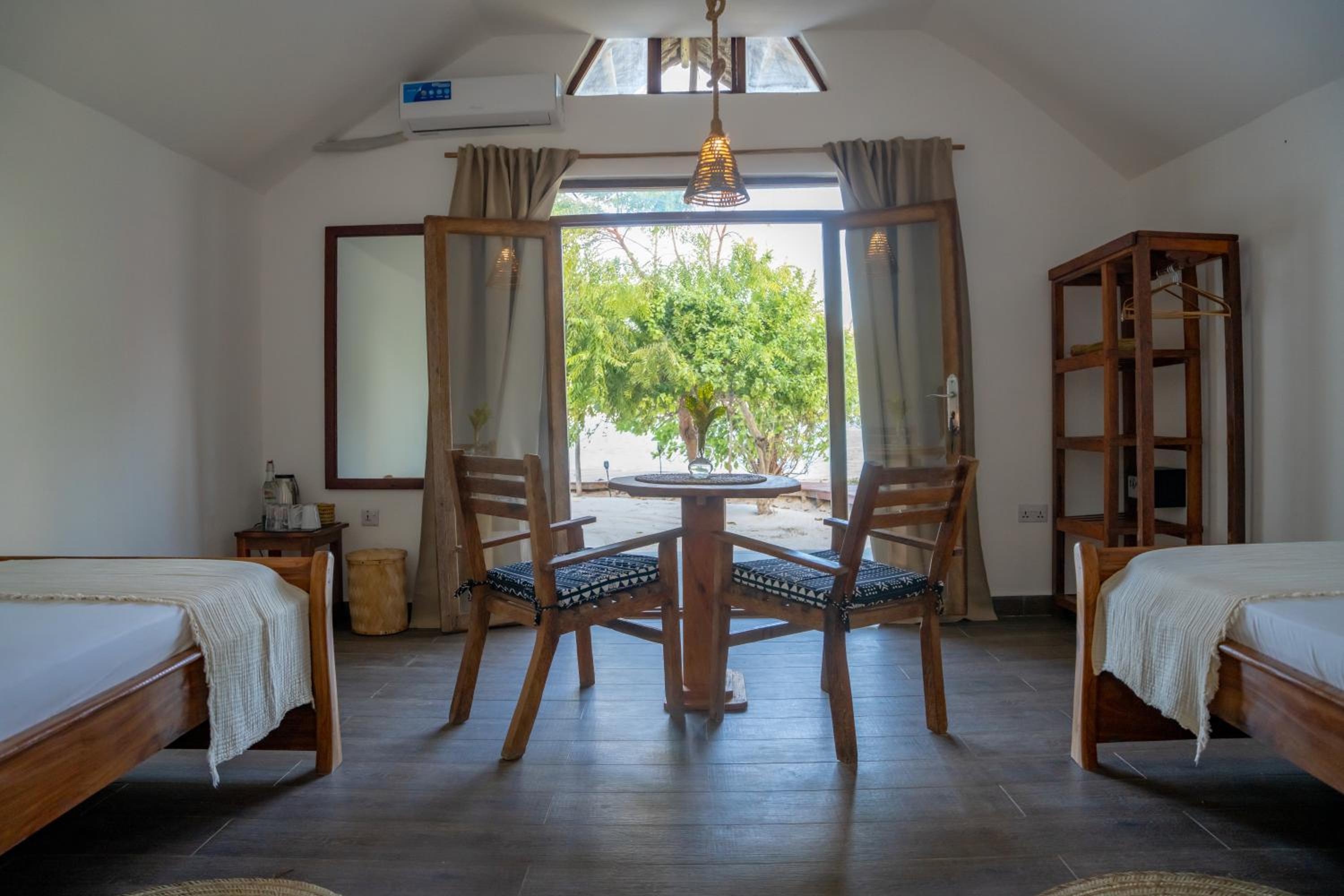 Deluxe Double Room with Sea View photo 2