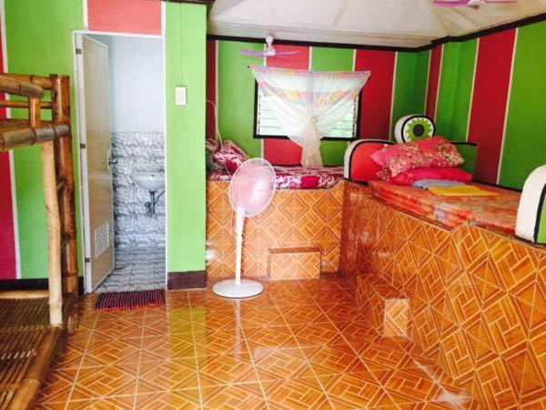 4-Bed Mixed Dormitory Room photo 2