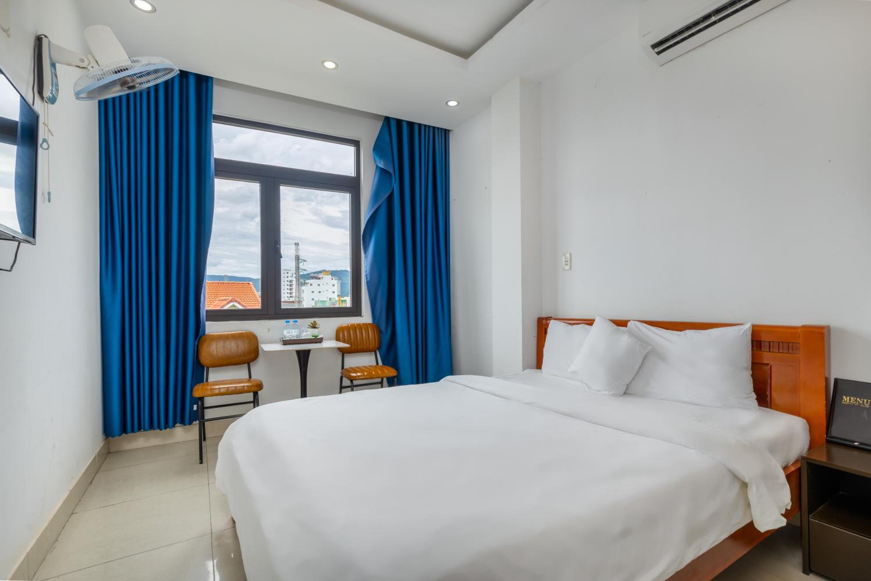 Standard Double Room - Photo 7