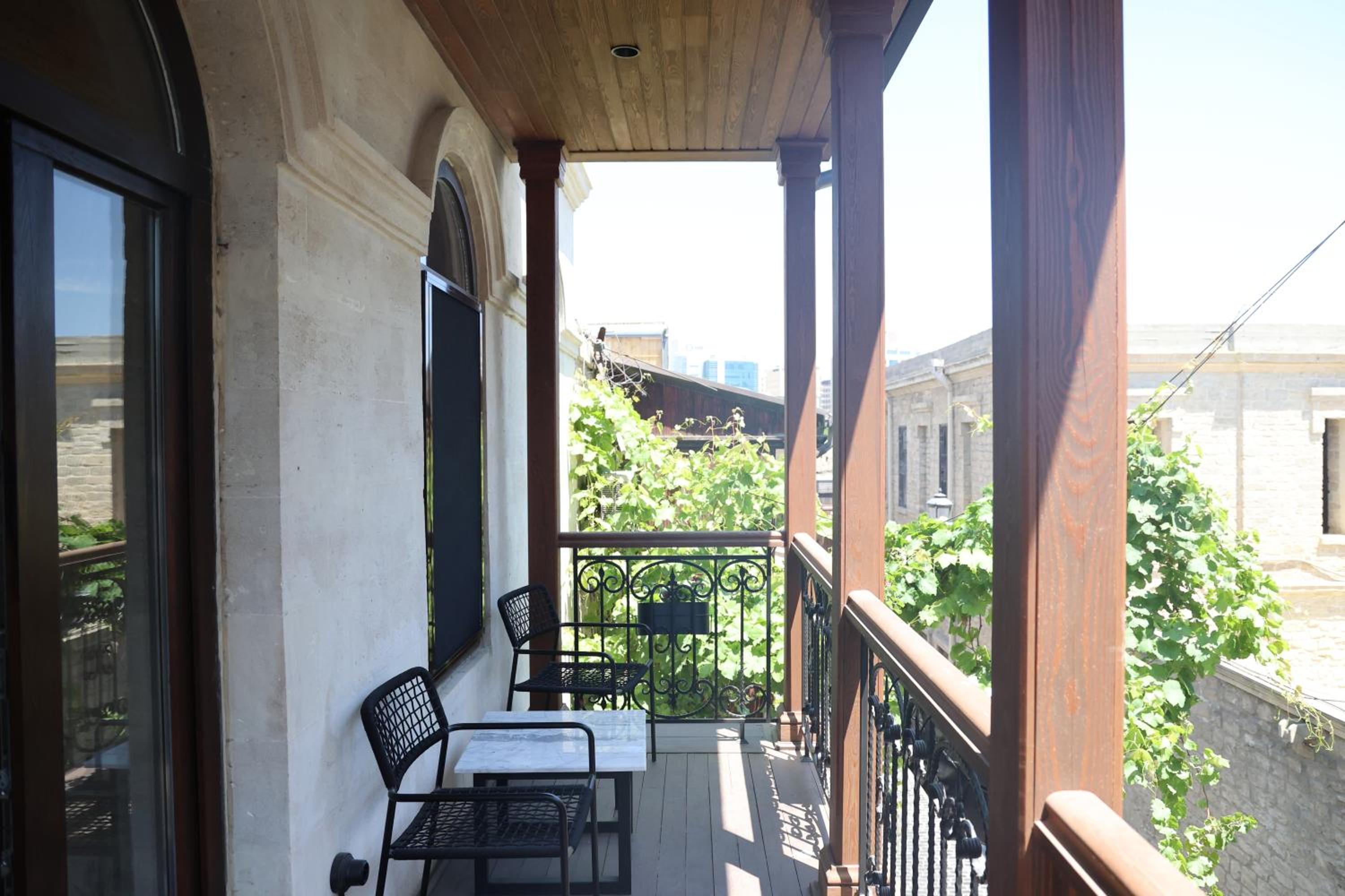 Suite with Balcony photo 3