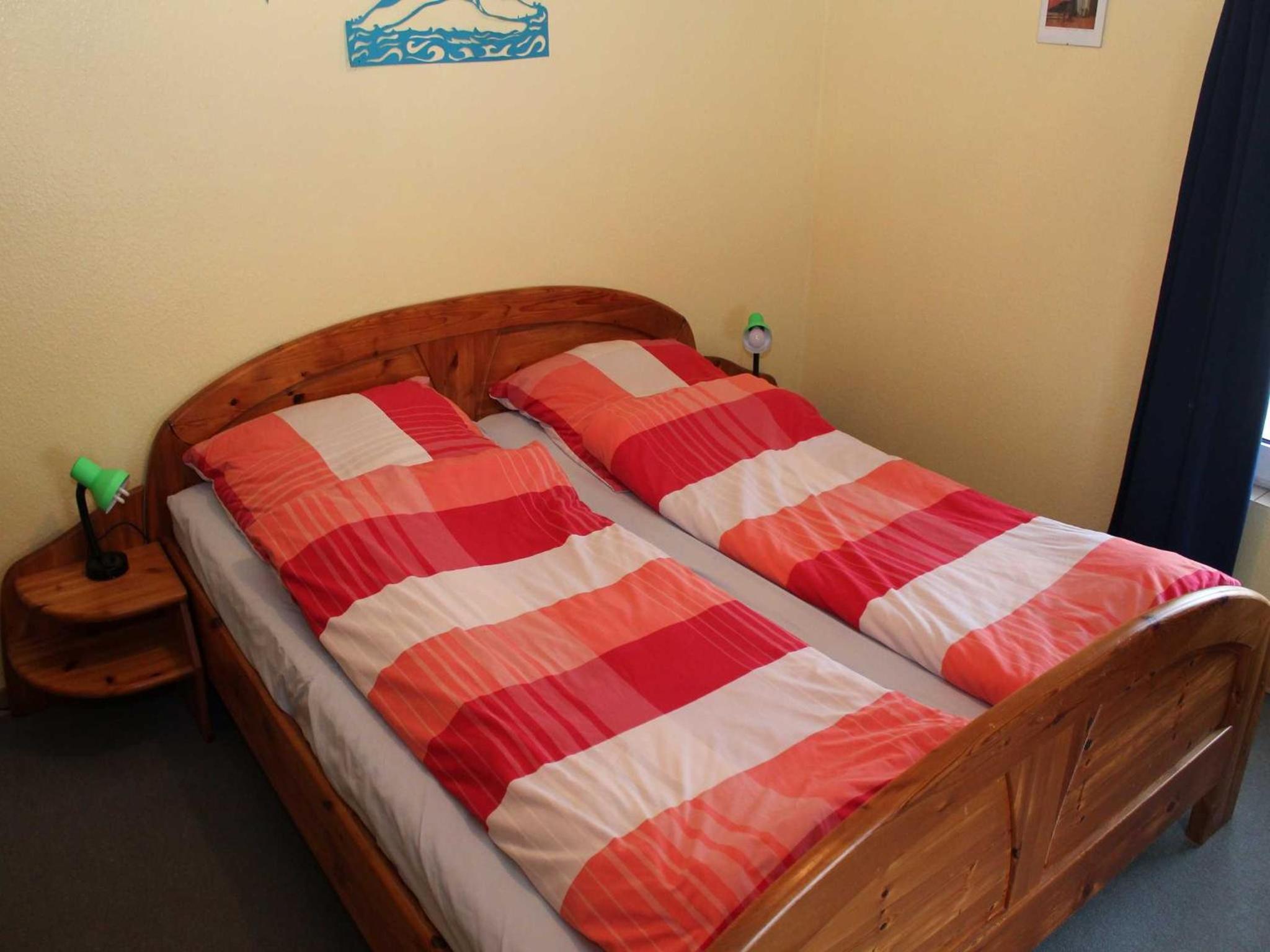 Two-Bedroom Apartment with Shower photo 2