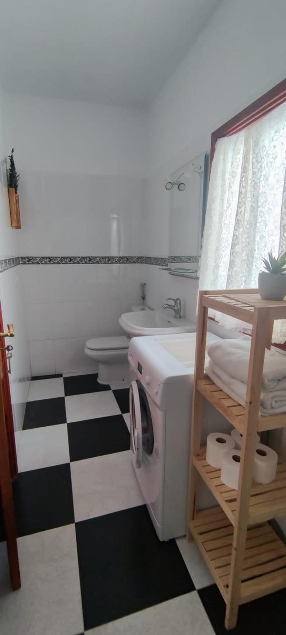 Three-Bedroom Apartment photo 3