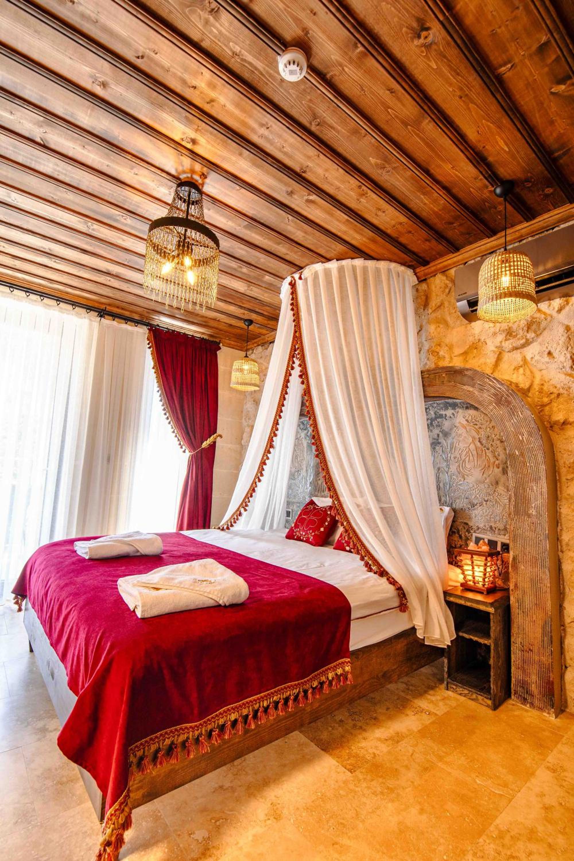 Deluxe Double Room with Jacuzzi photo 1