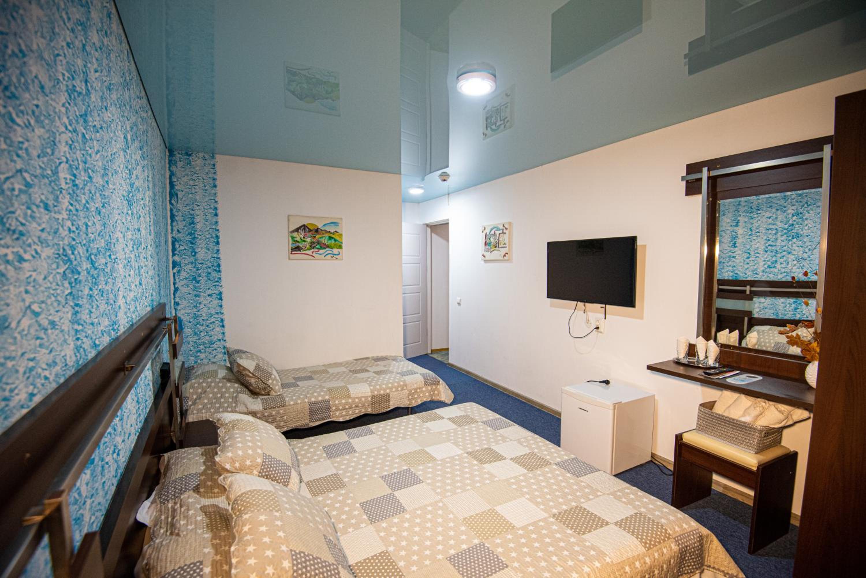 Triple Room with Private Bathroom - Photo 5