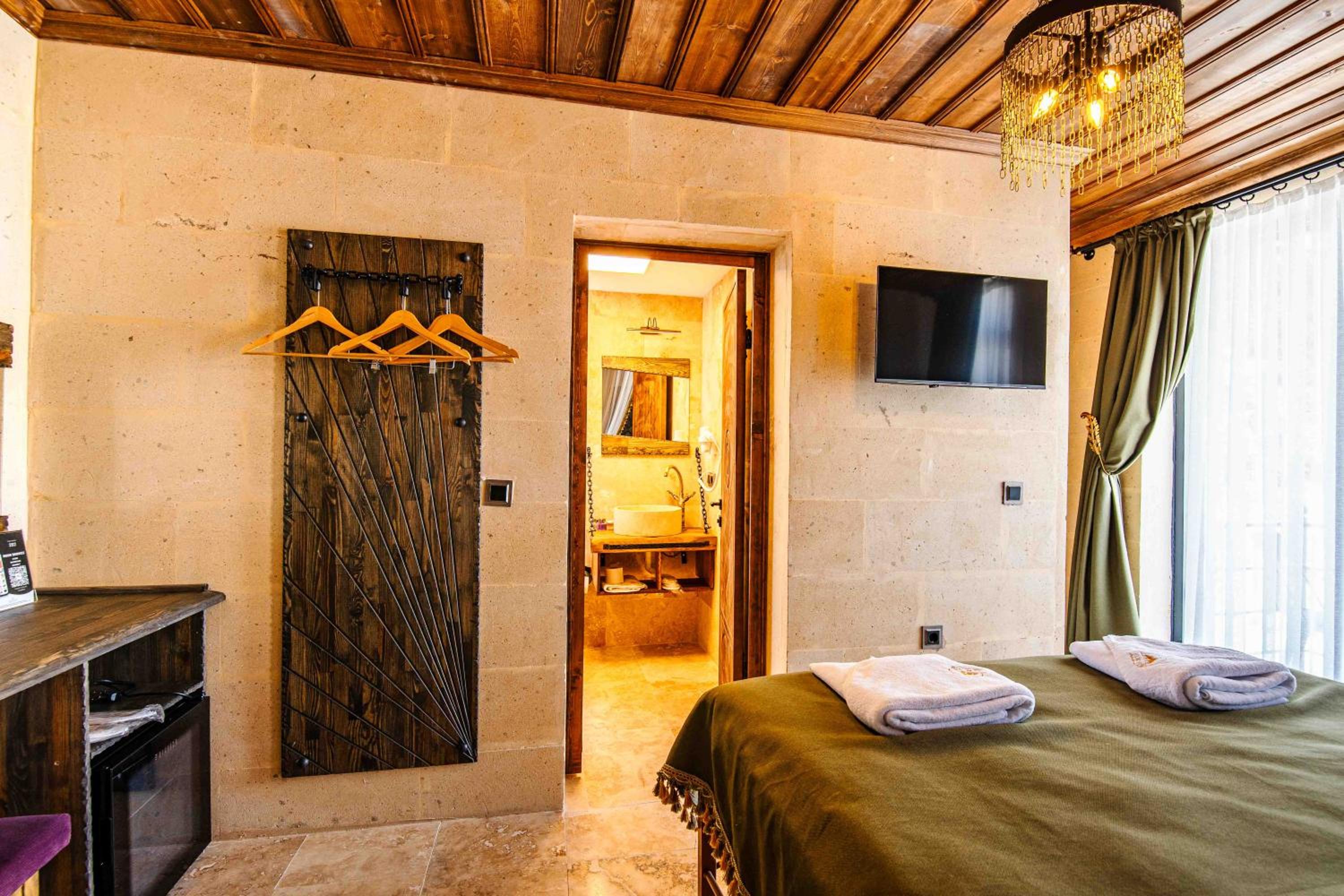 Deluxe Double Room with Jacuzzi photo 1
