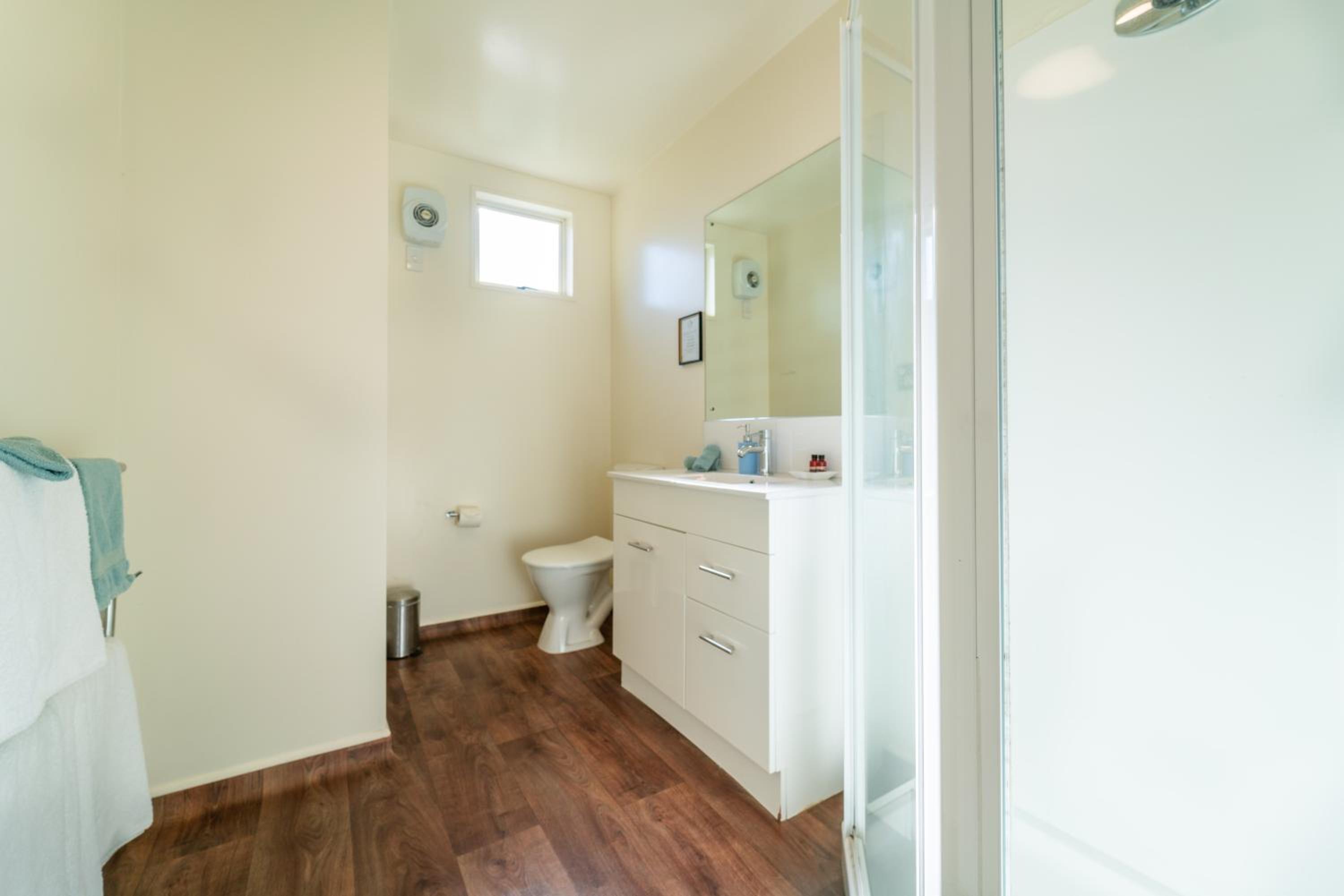 Superior One-Bedroom Apartment photo 2