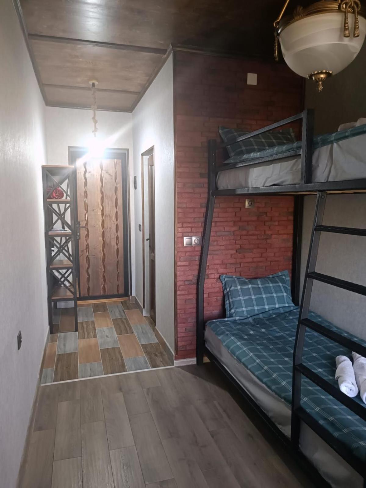Economy Double Room photo 2