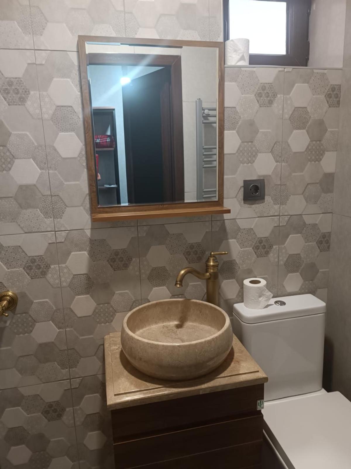 Budget Double Room photo 2