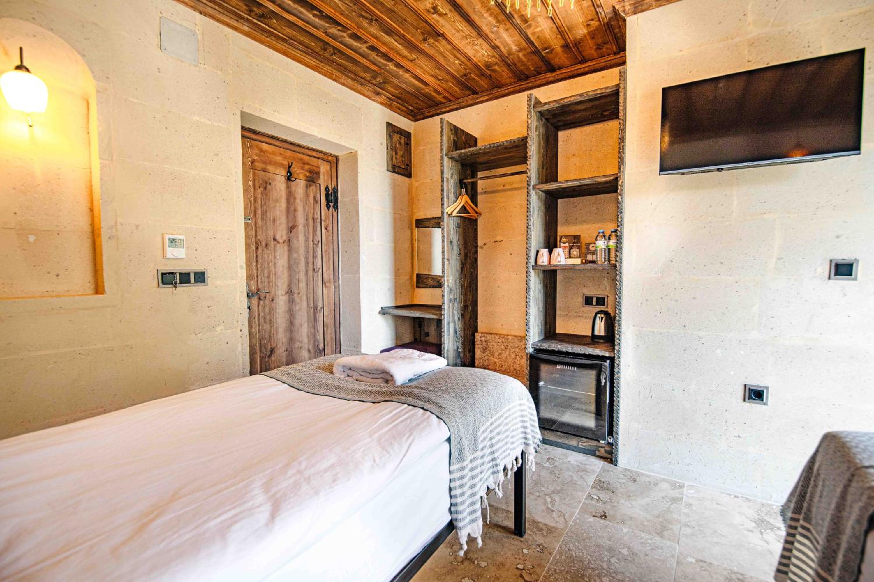 Deluxe Double or Twin Room photo 1