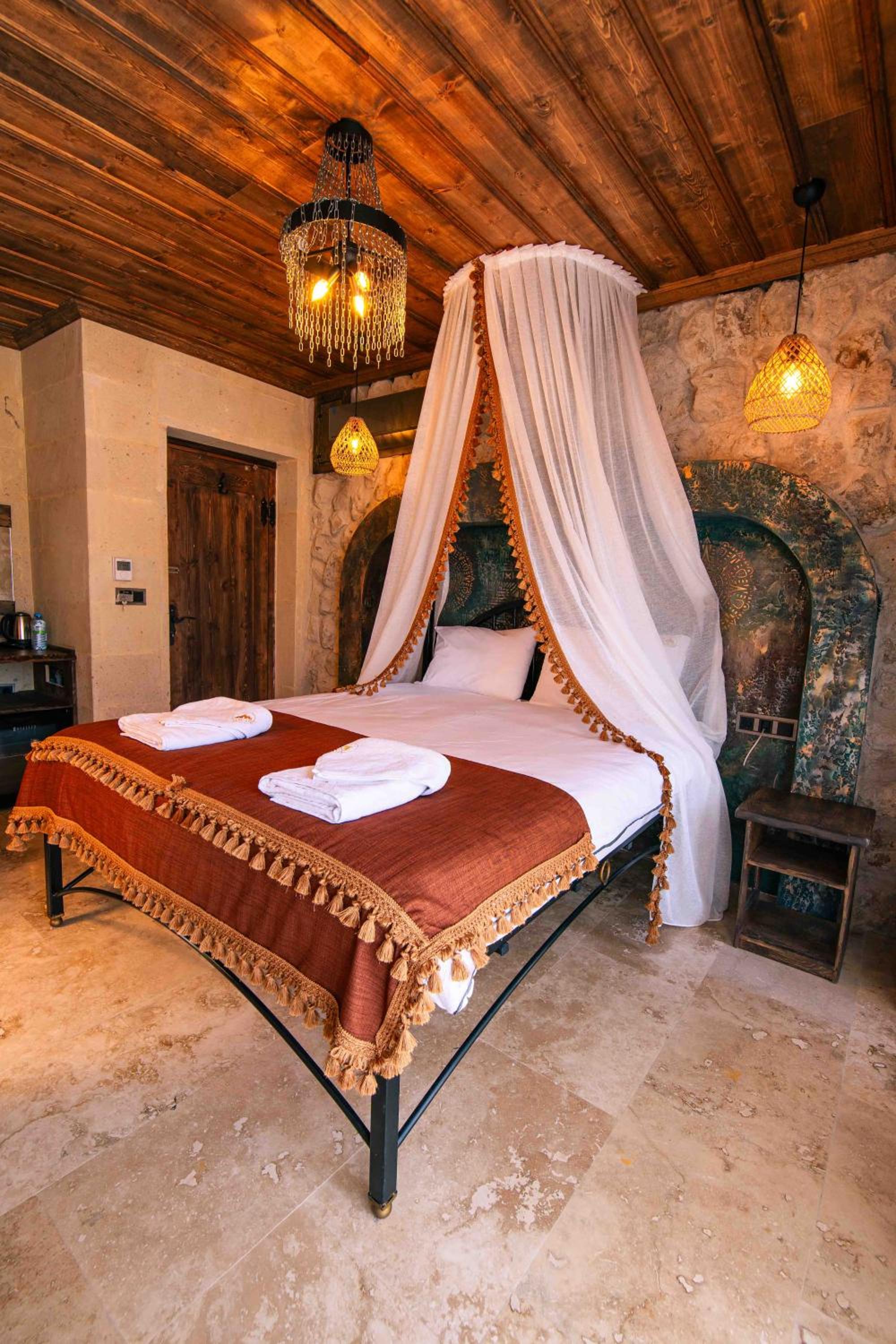 Deluxe Double Room with Jacuzzi photo 2