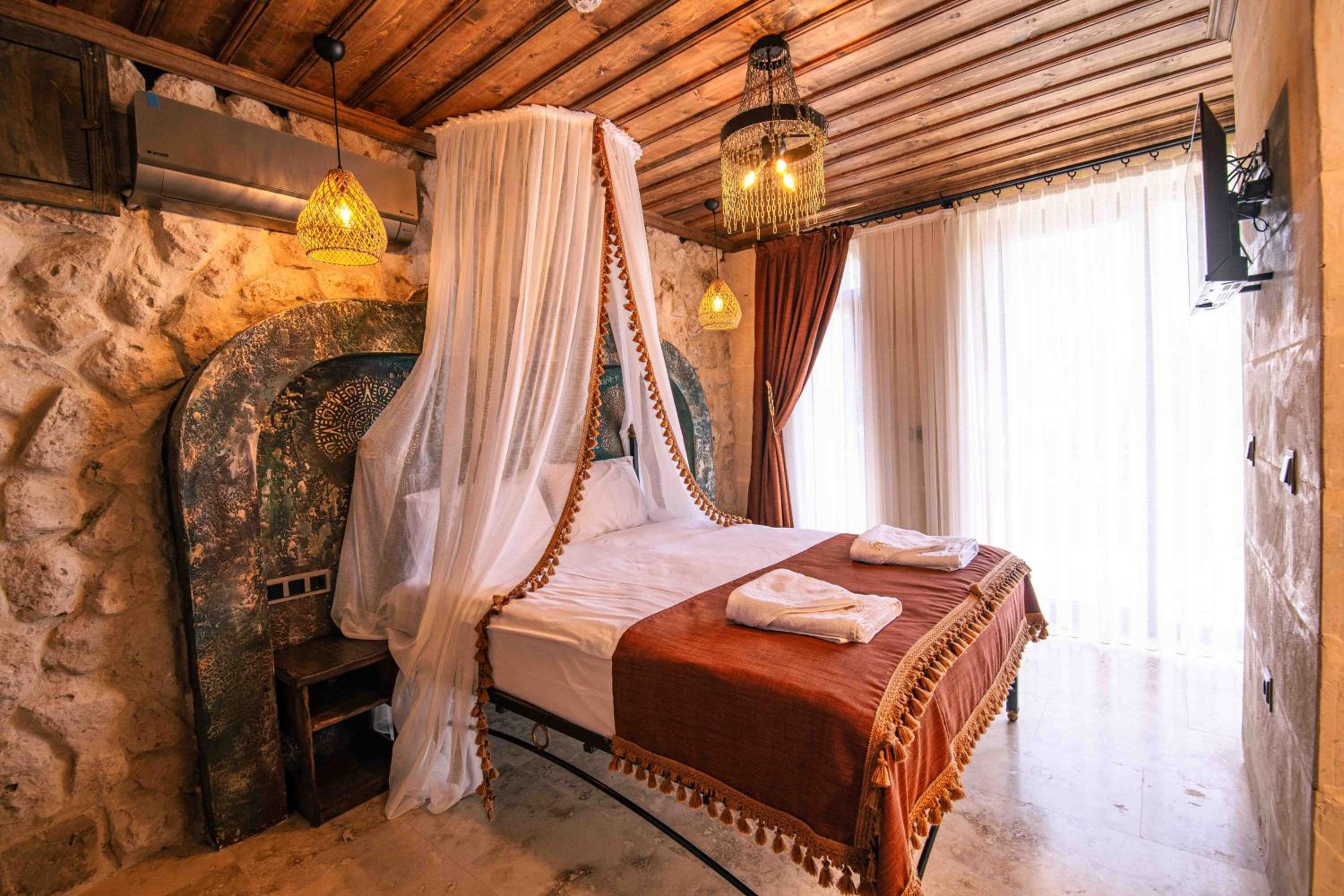 Deluxe Double Room with Jacuzzi photo 2