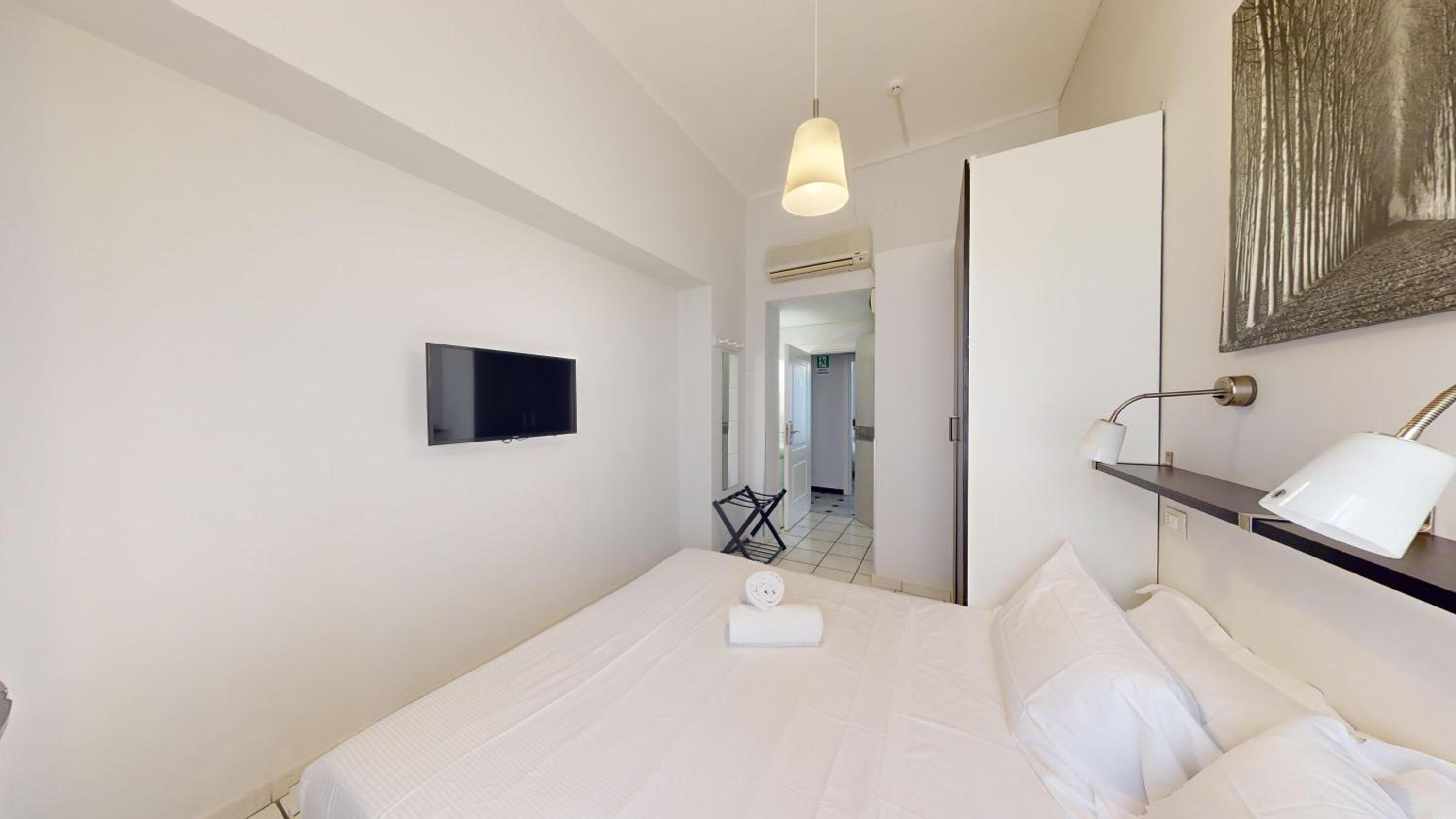 Double Room with Balcony or Terrace photo 3