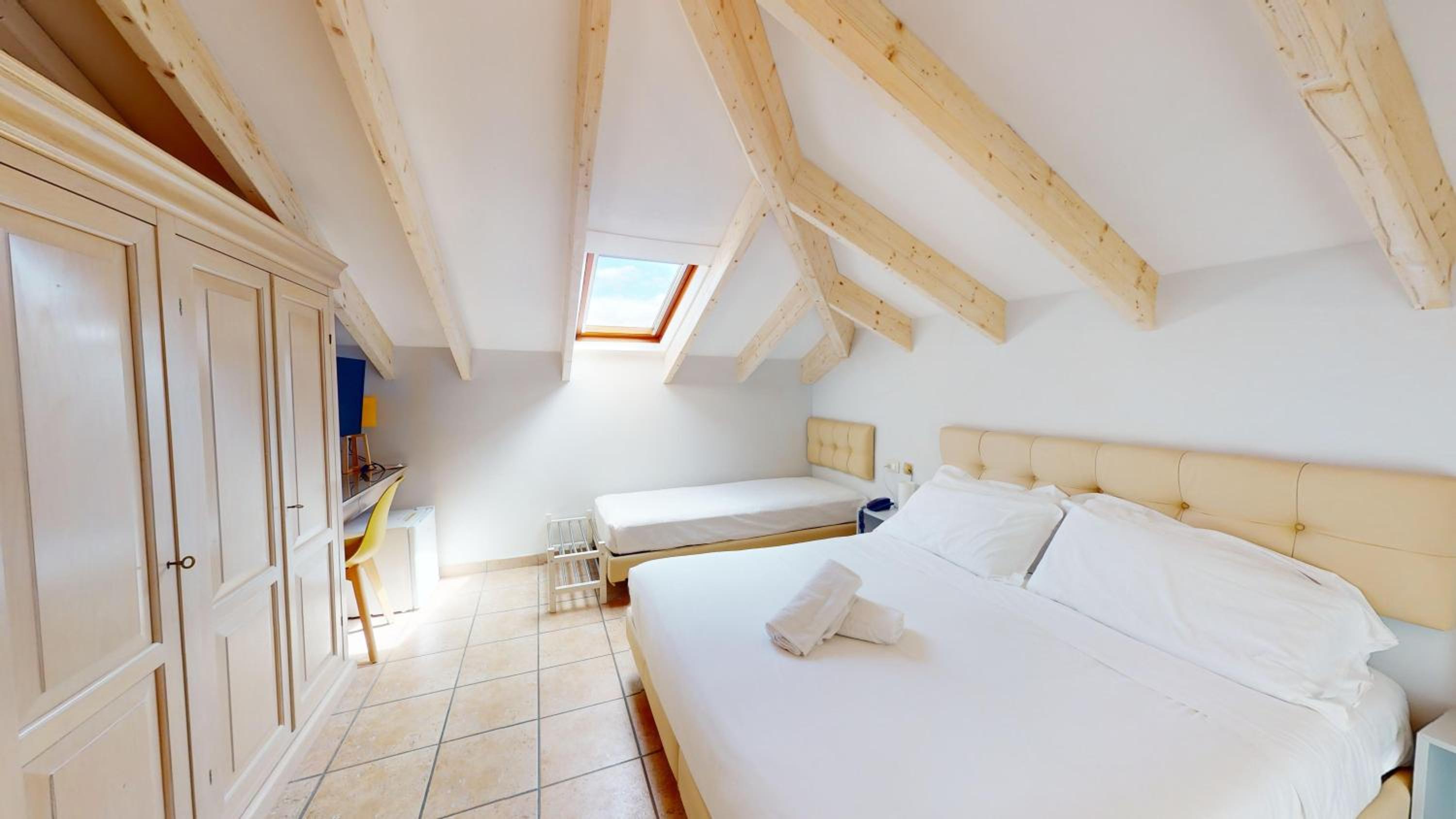 Double or Twin Room photo 2