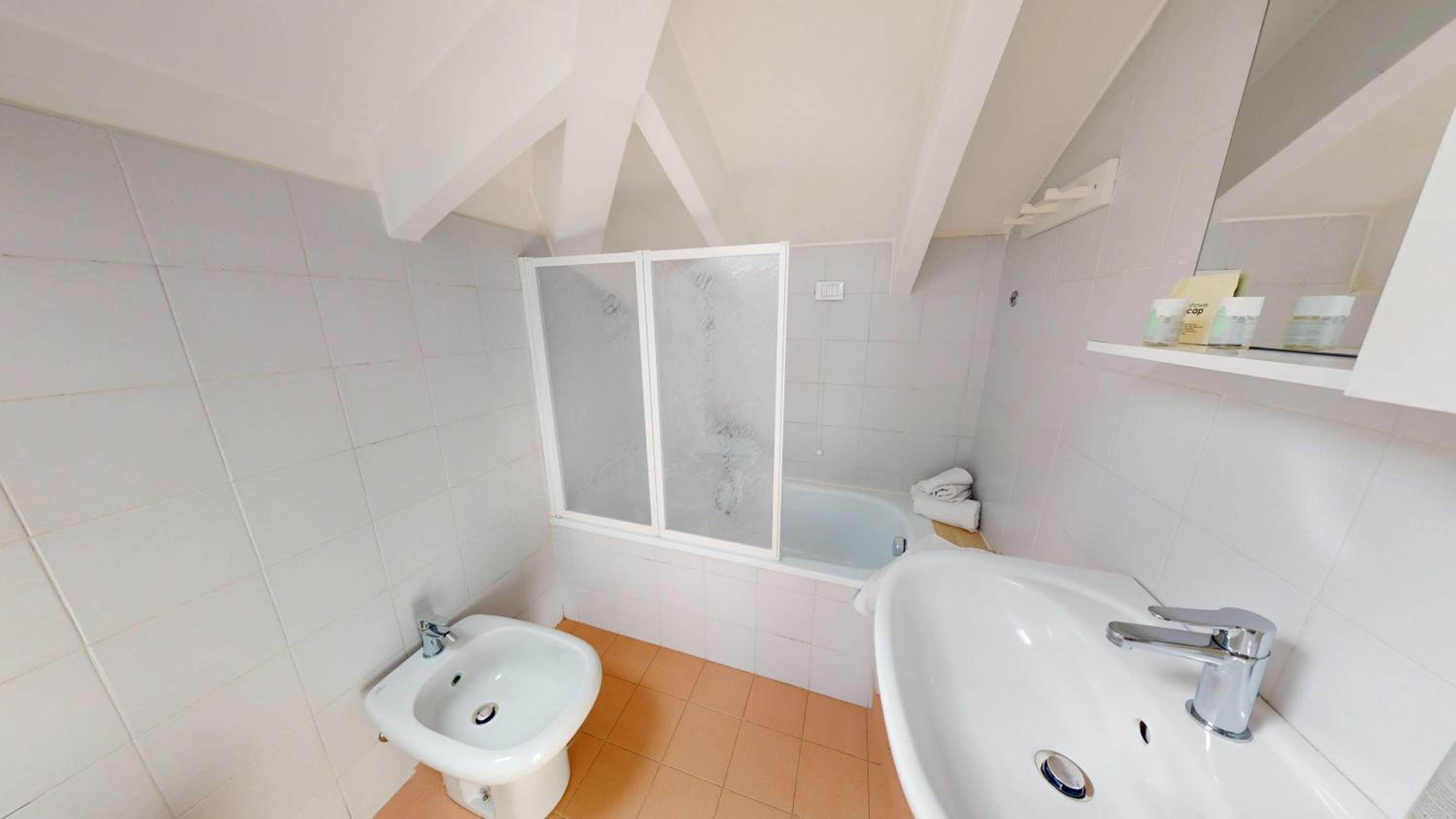 Double or Twin Room photo 3