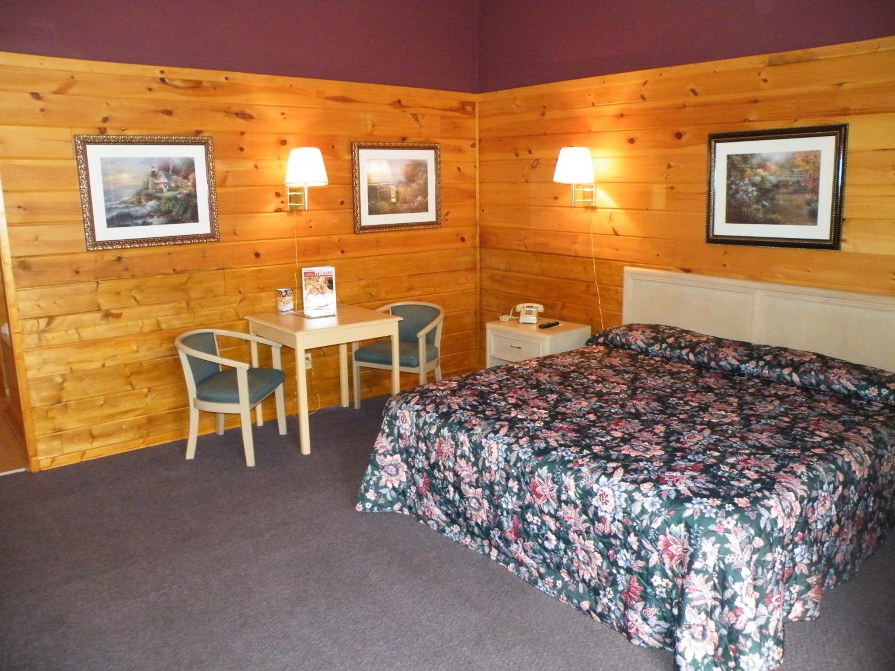 King Suite with Spa Bath photo 2