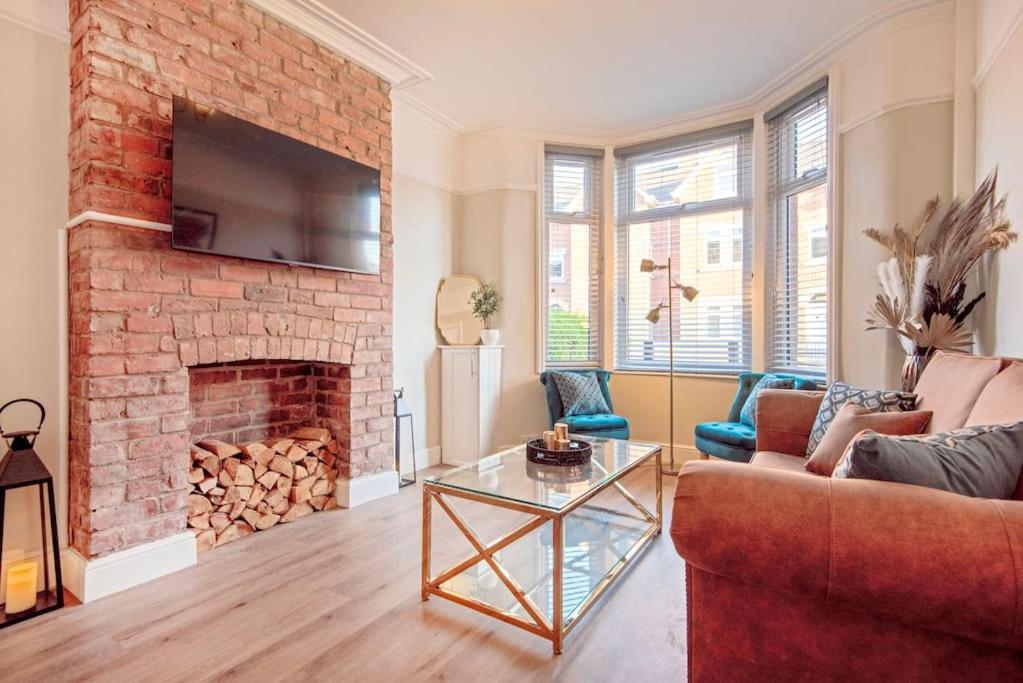 Three-Bedroom House photo 1