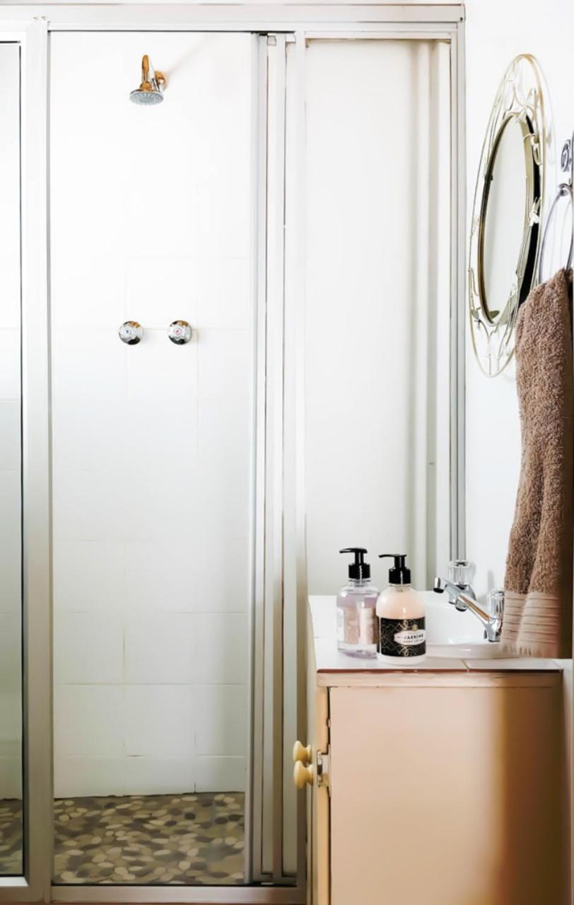Quadruple Room with Bathroom photo 3