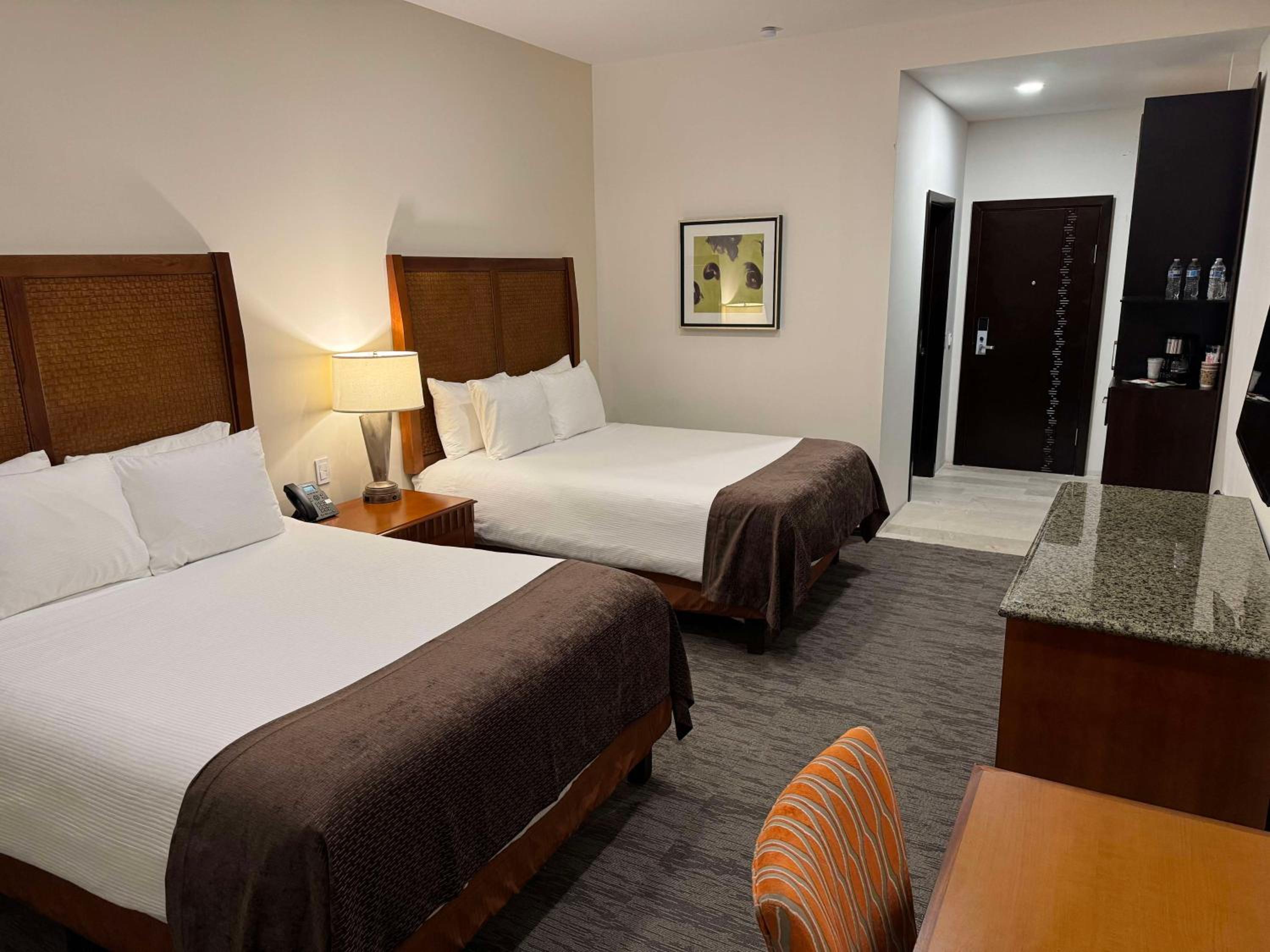Queen Room with Two Queen Beds and Roll-In Shower - Mobility Accessible - Photo 4