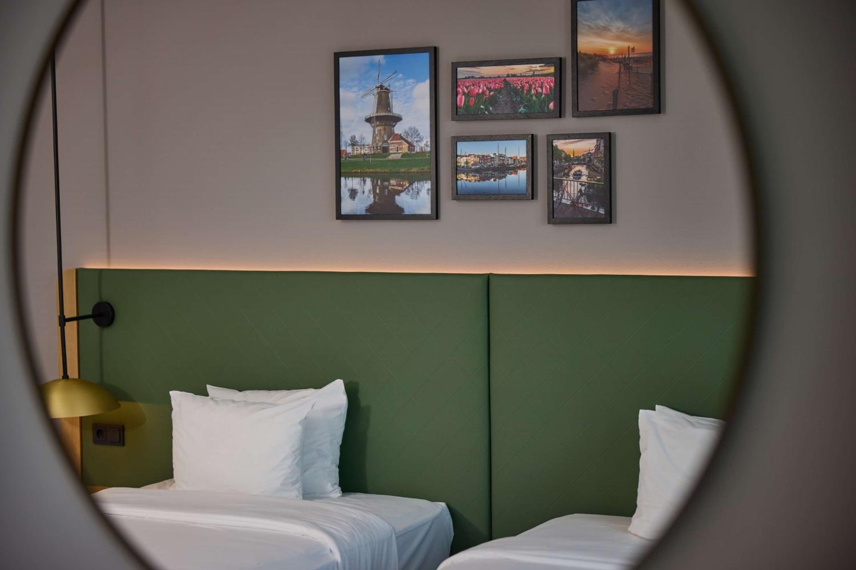 Twin Room - Photo 4