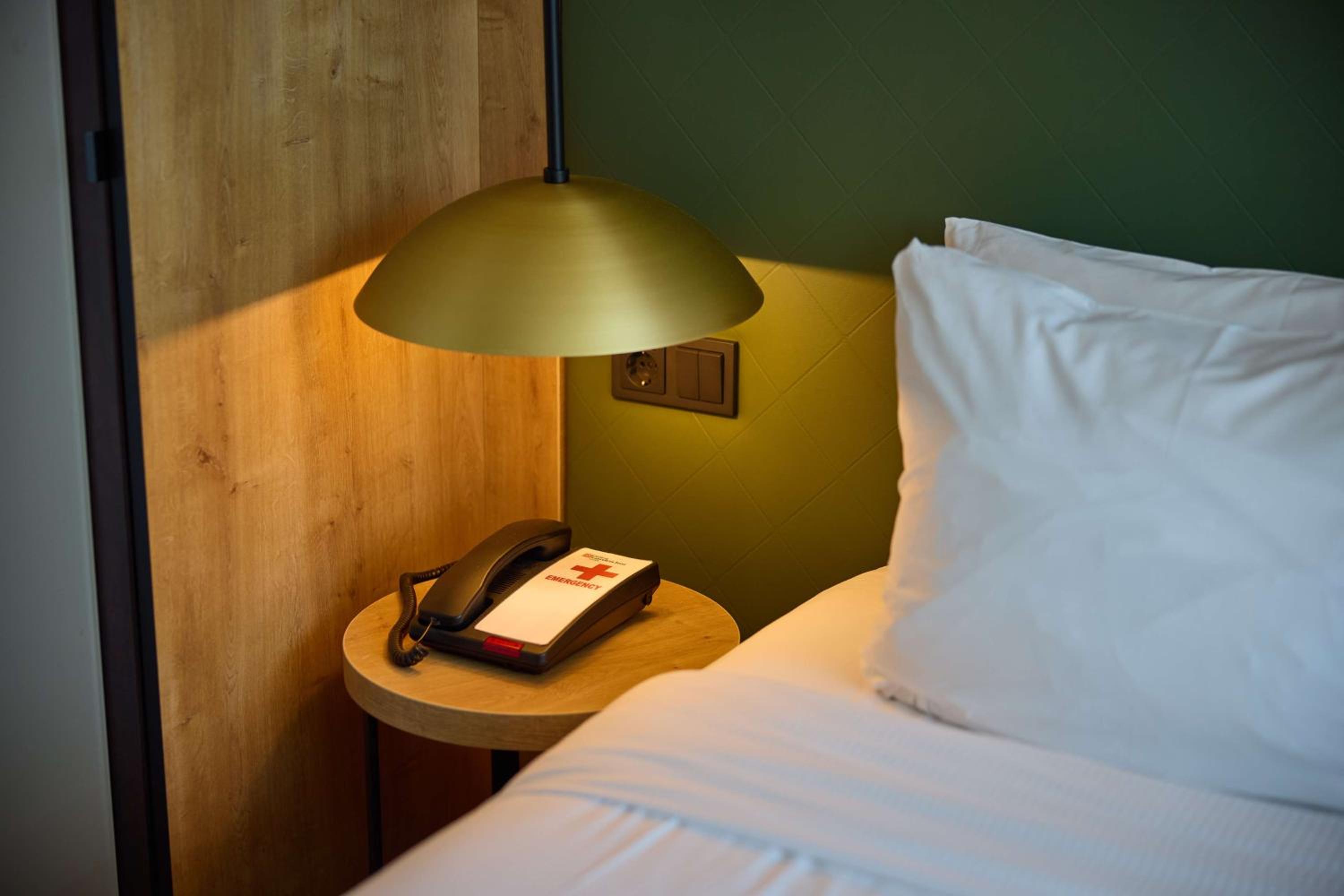Queen Room - Accessible - Photo 5