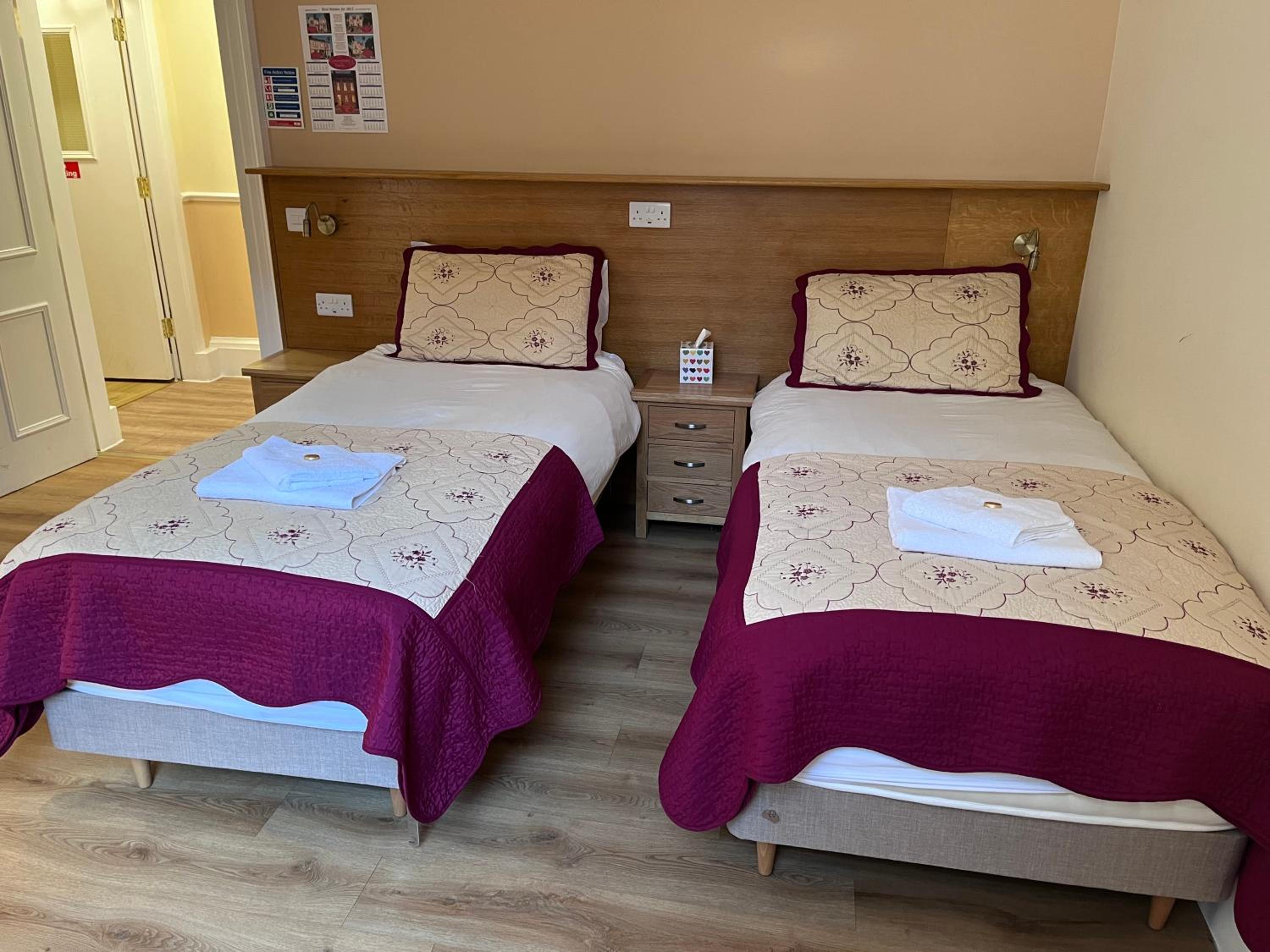 Deluxe Twin Room
