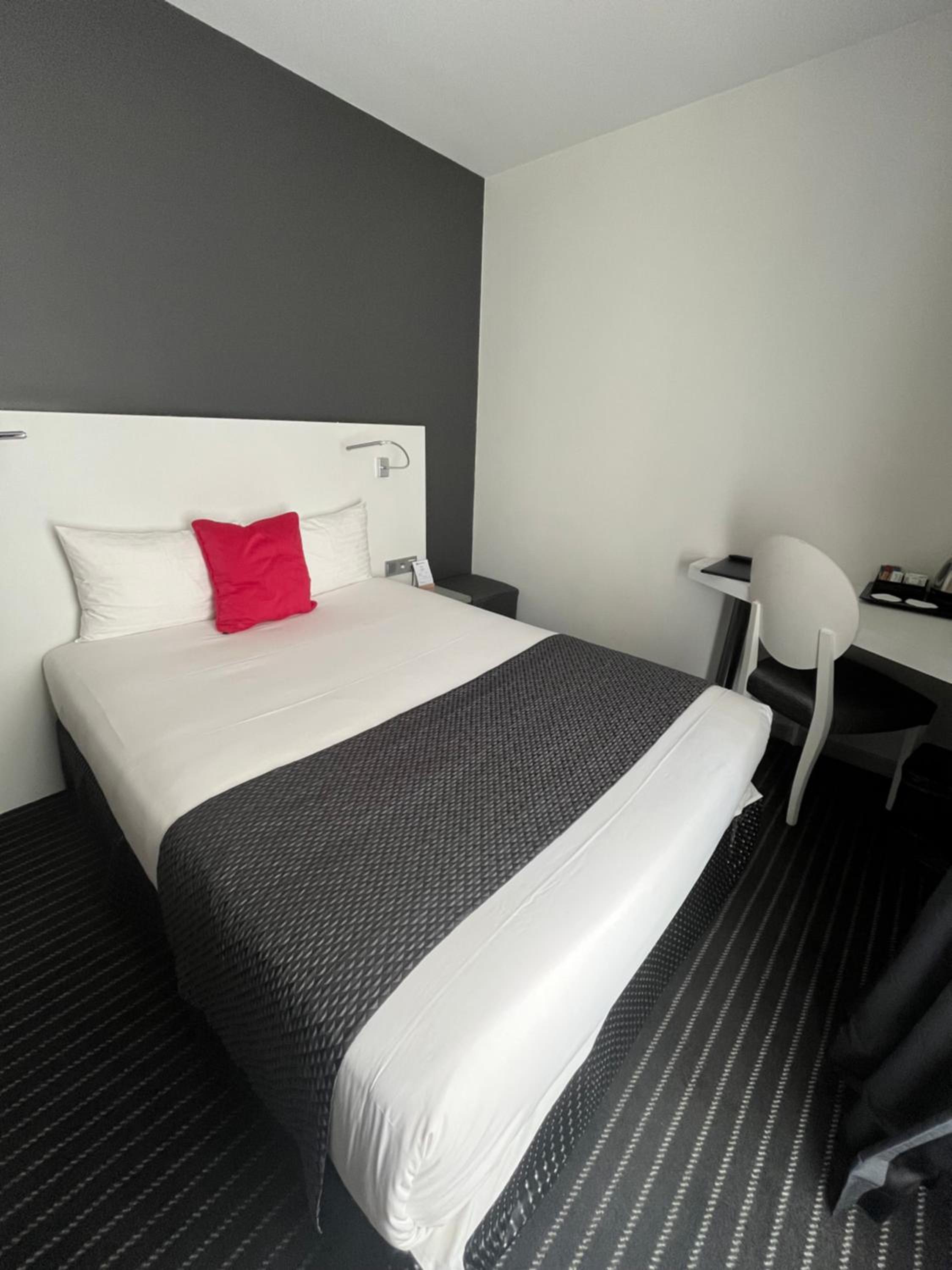Standard Single Room - Non-Smoking - Photo 4