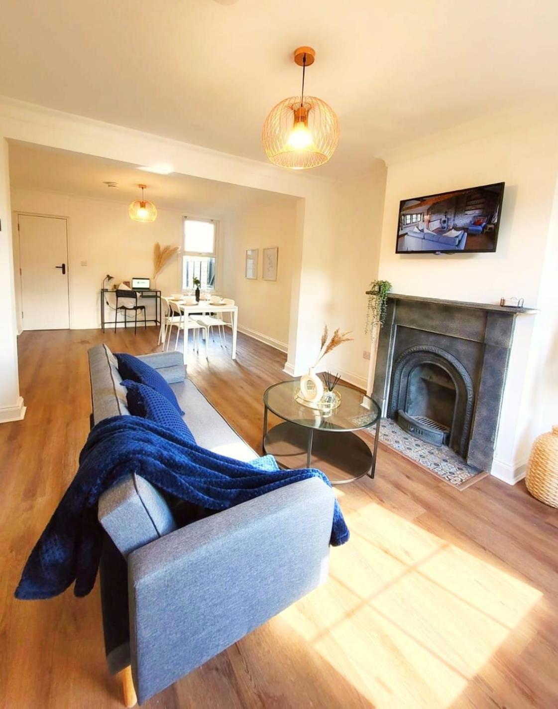 Three-Bedroom House photo 1
