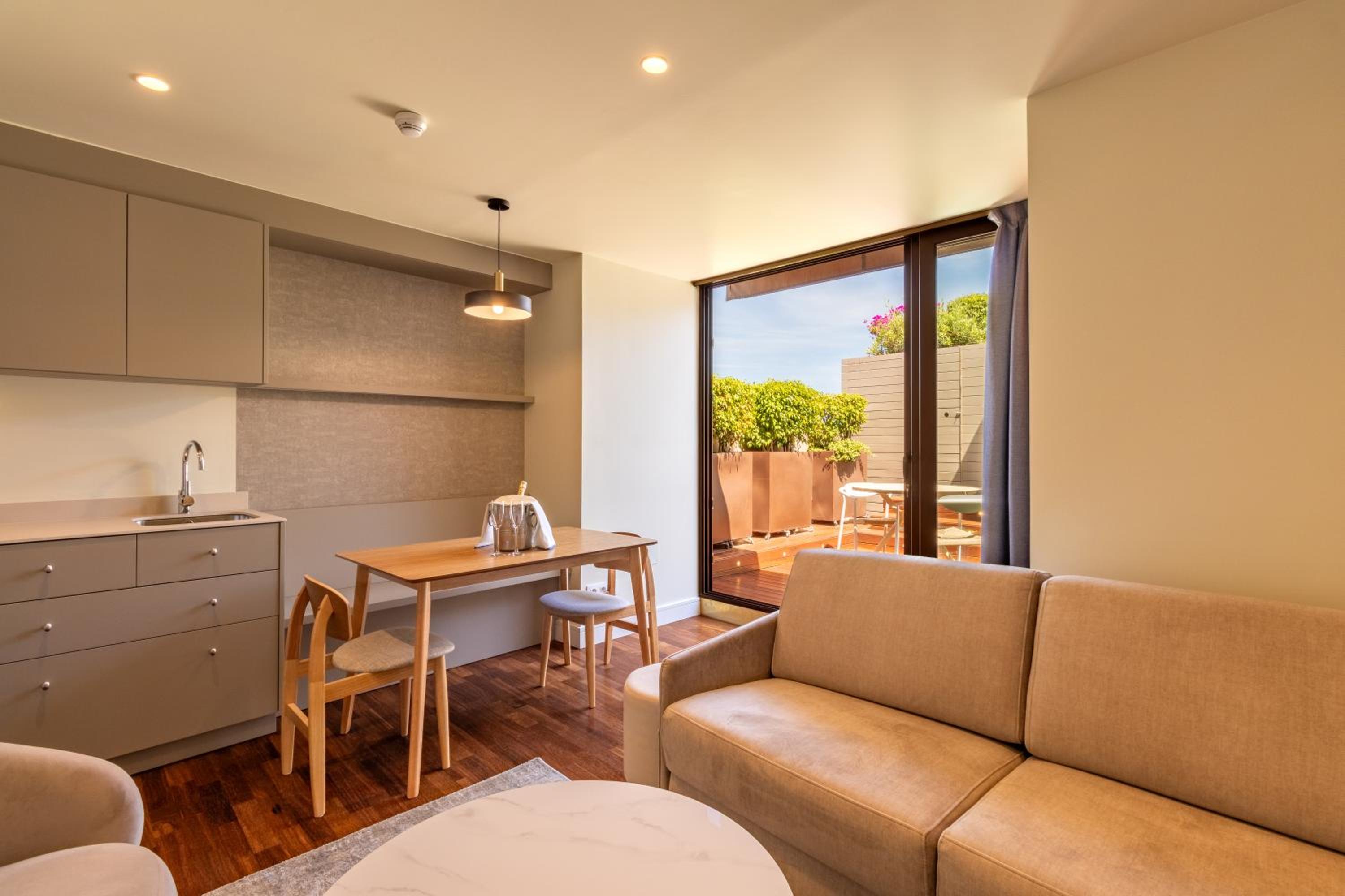 Penthouse Apartment photo 2