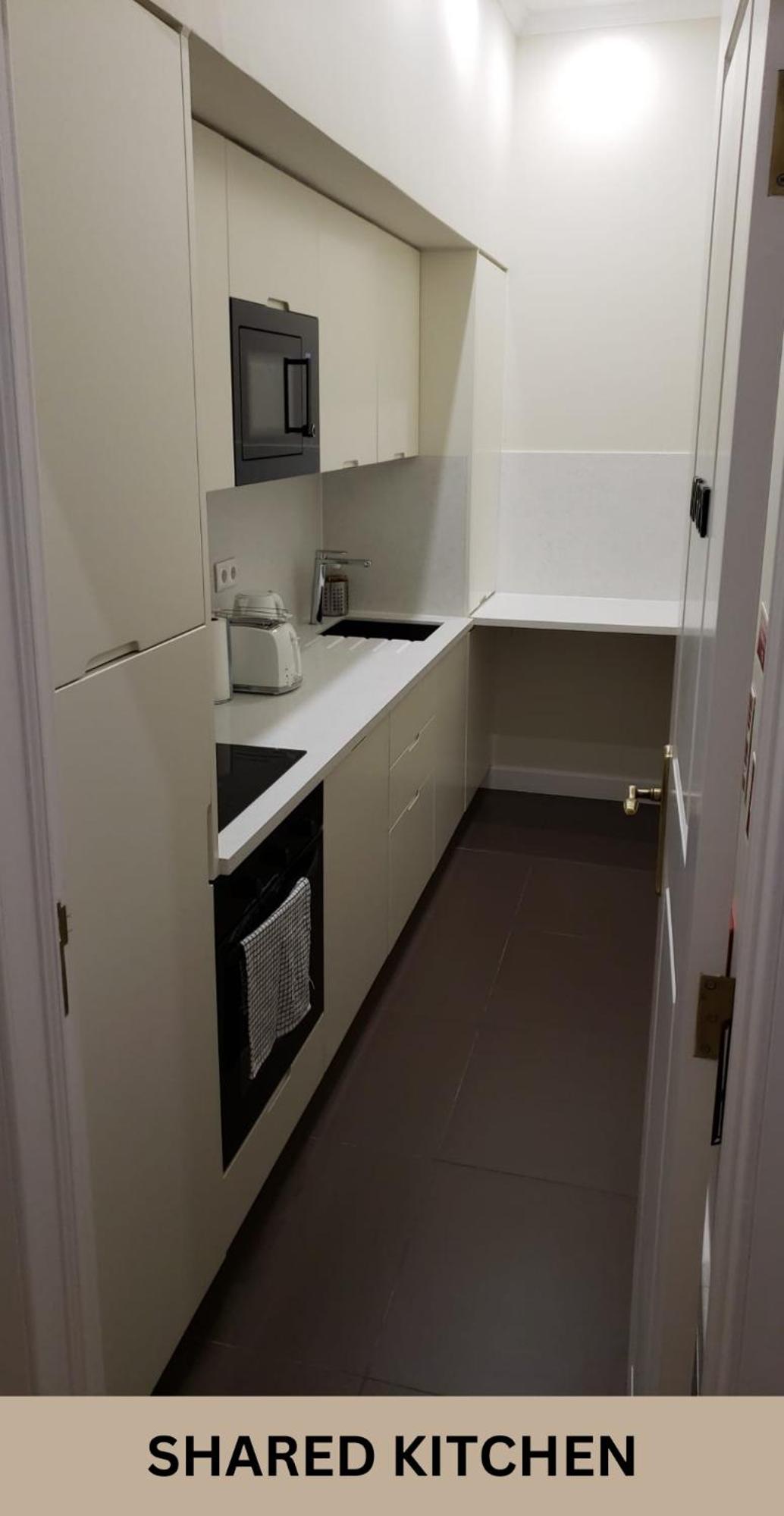 Cozy Double Room - First Floor photo 2