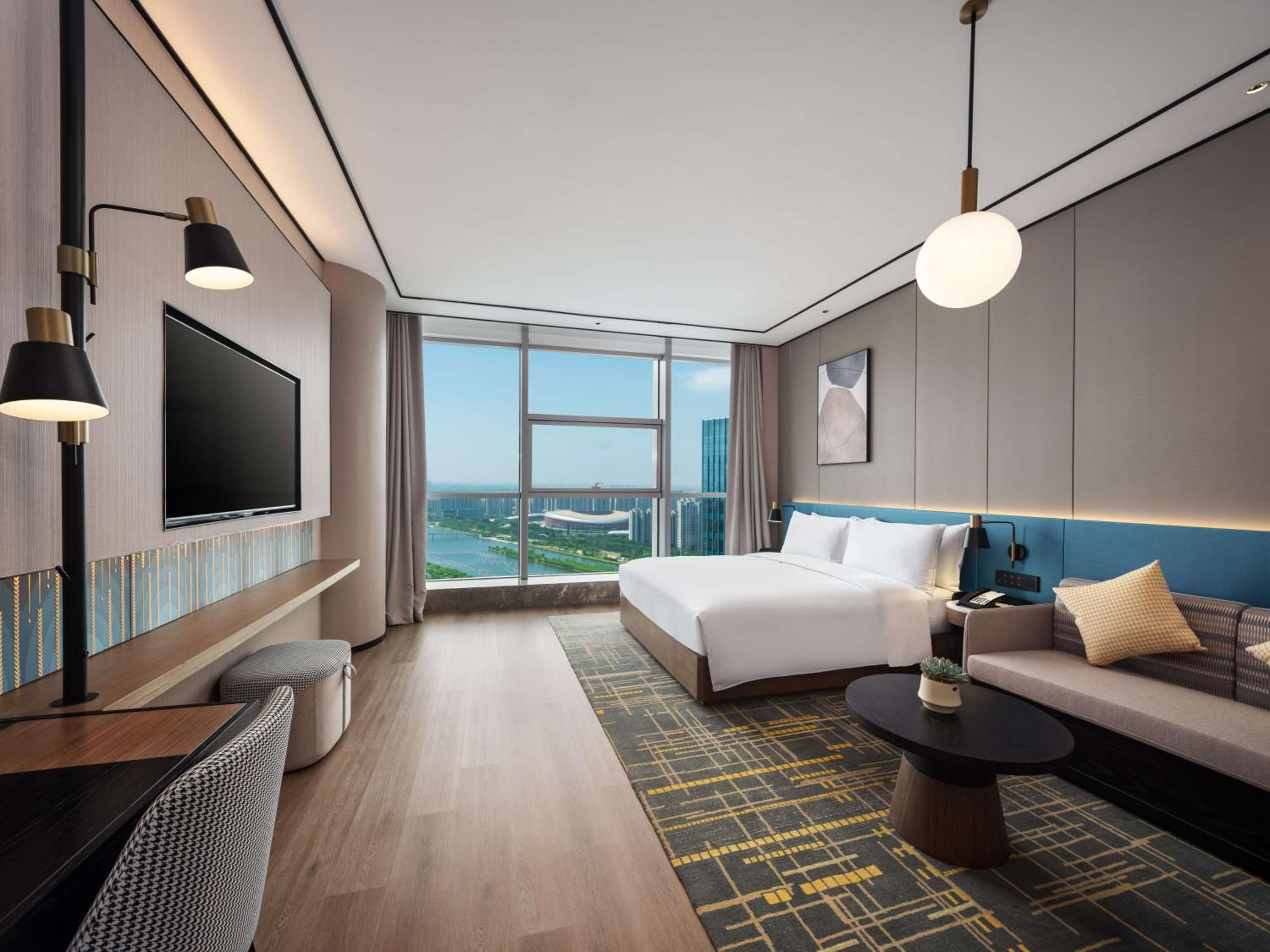 Deluxe King Room with River View photo 1