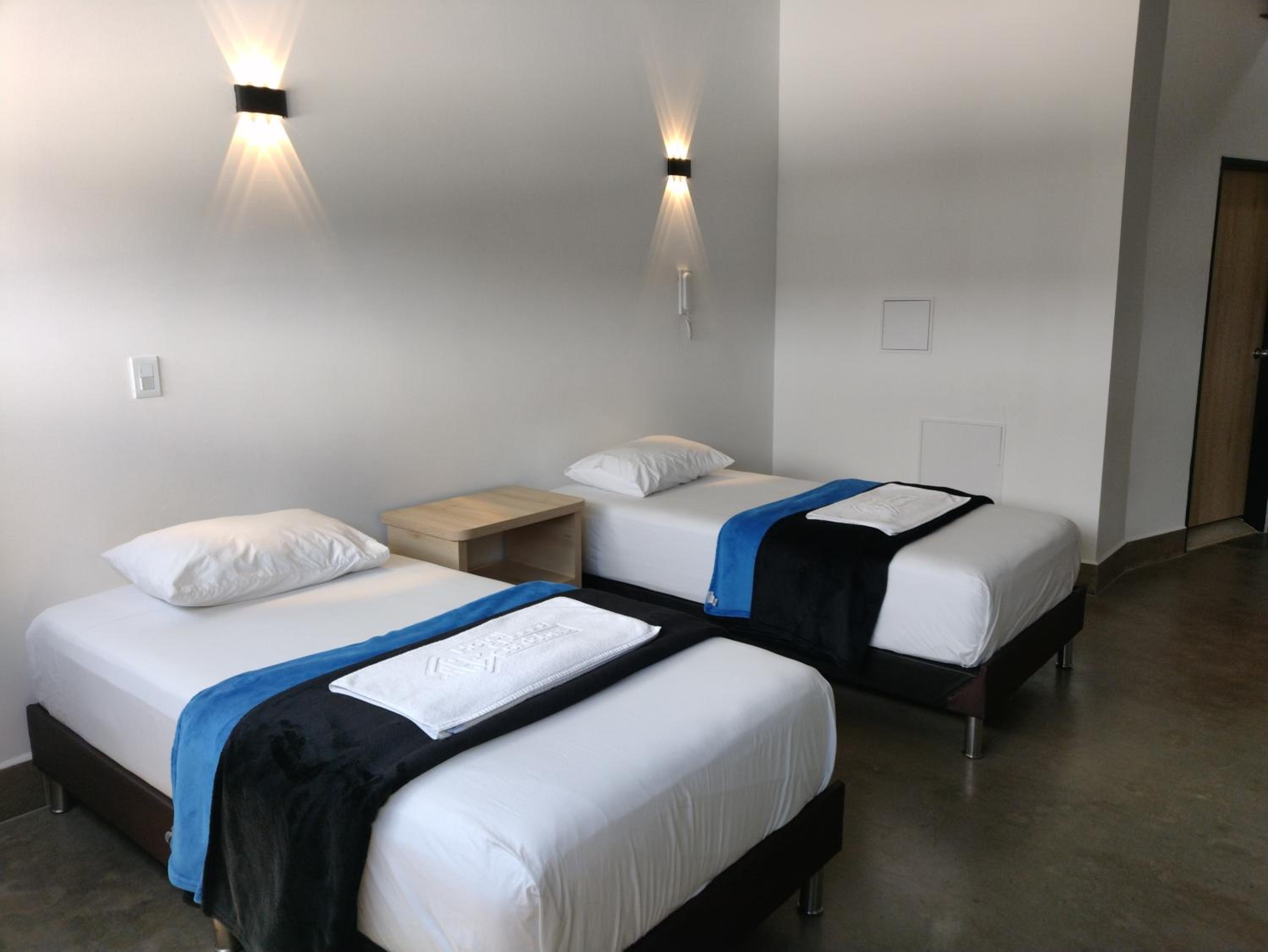 Twin Room photo 2