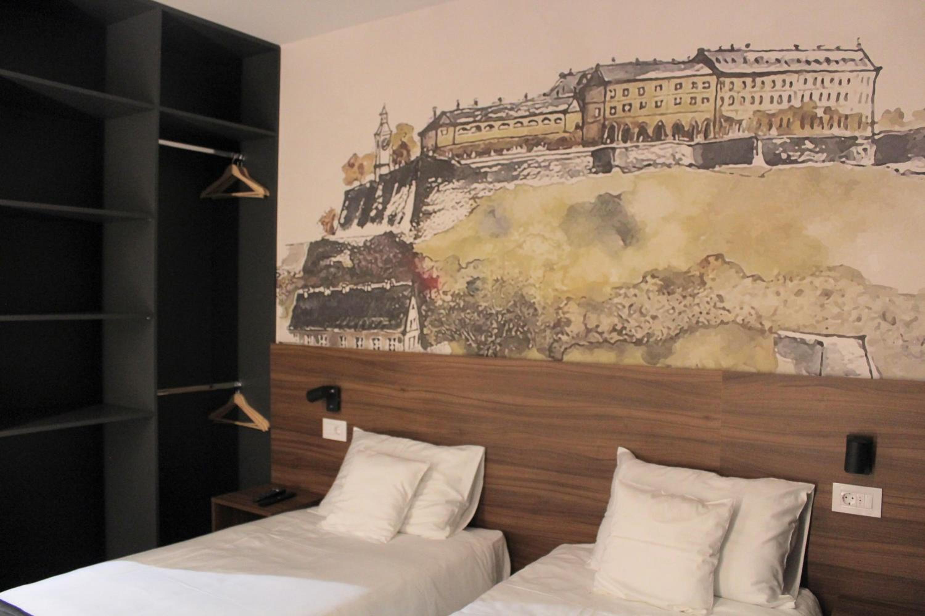 Standard Twin Room with Free Parking photo 3