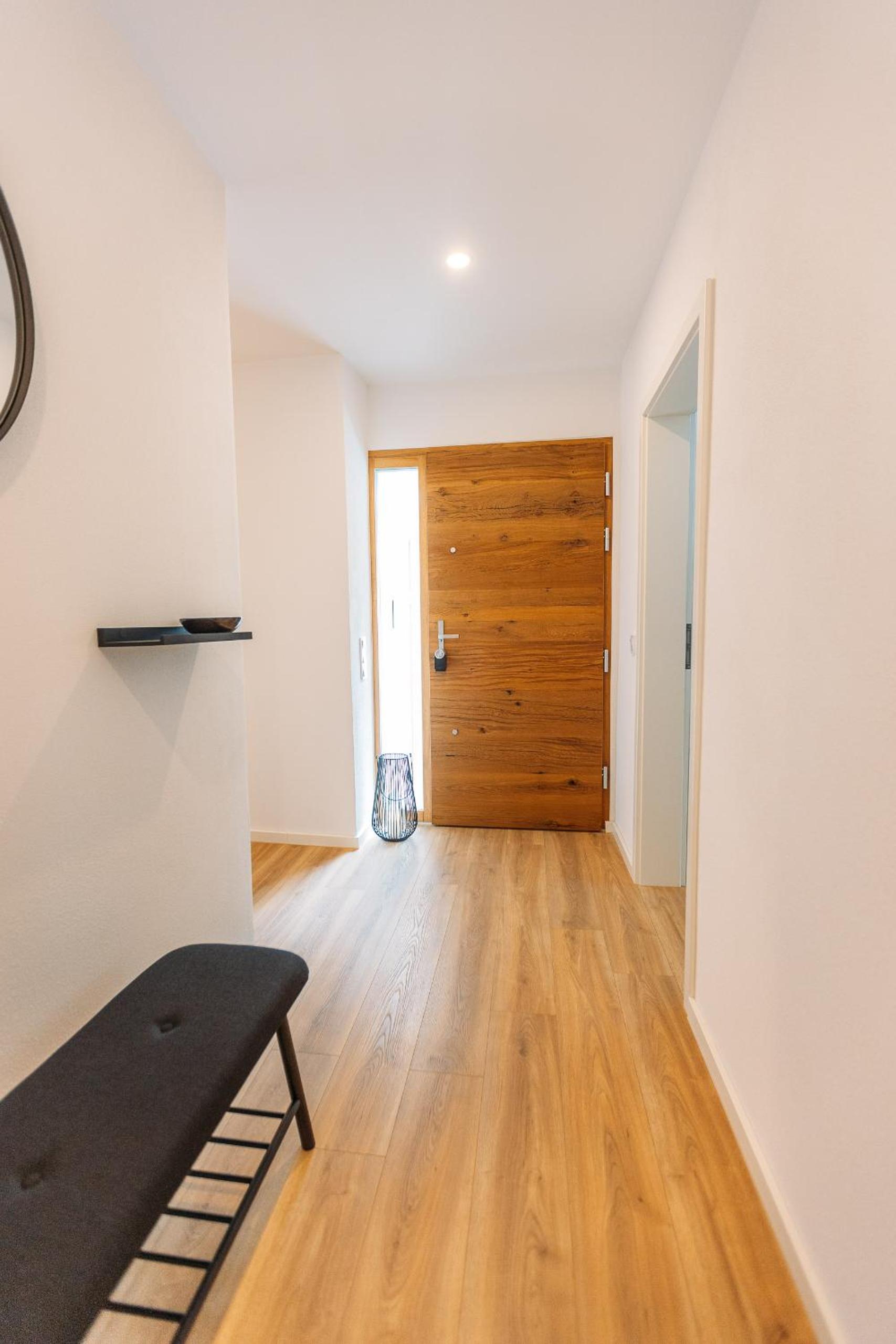 One-Bedroom Apartment photo 2