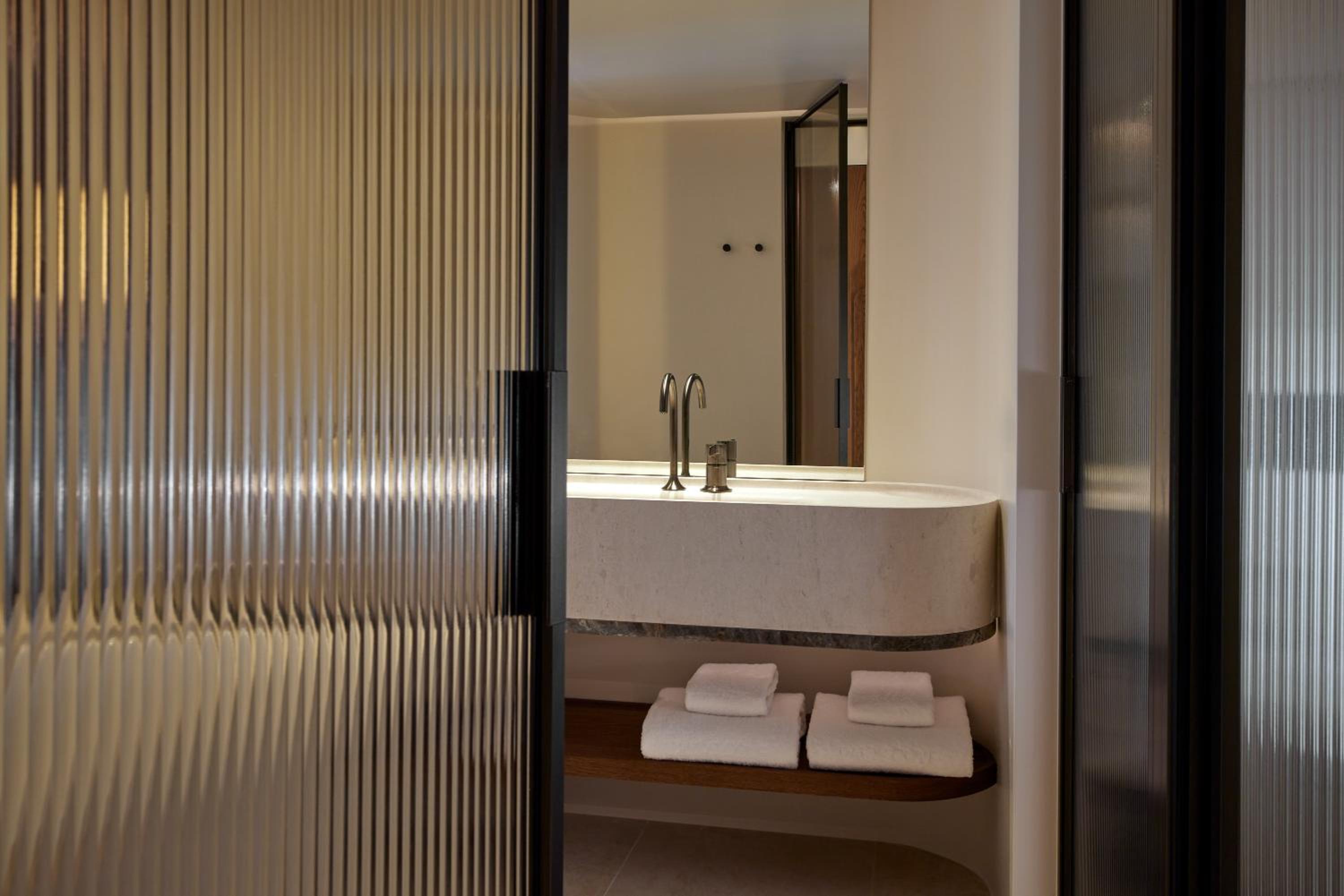The Collection Premium Junior Suite with Private Pool thumbnail 5