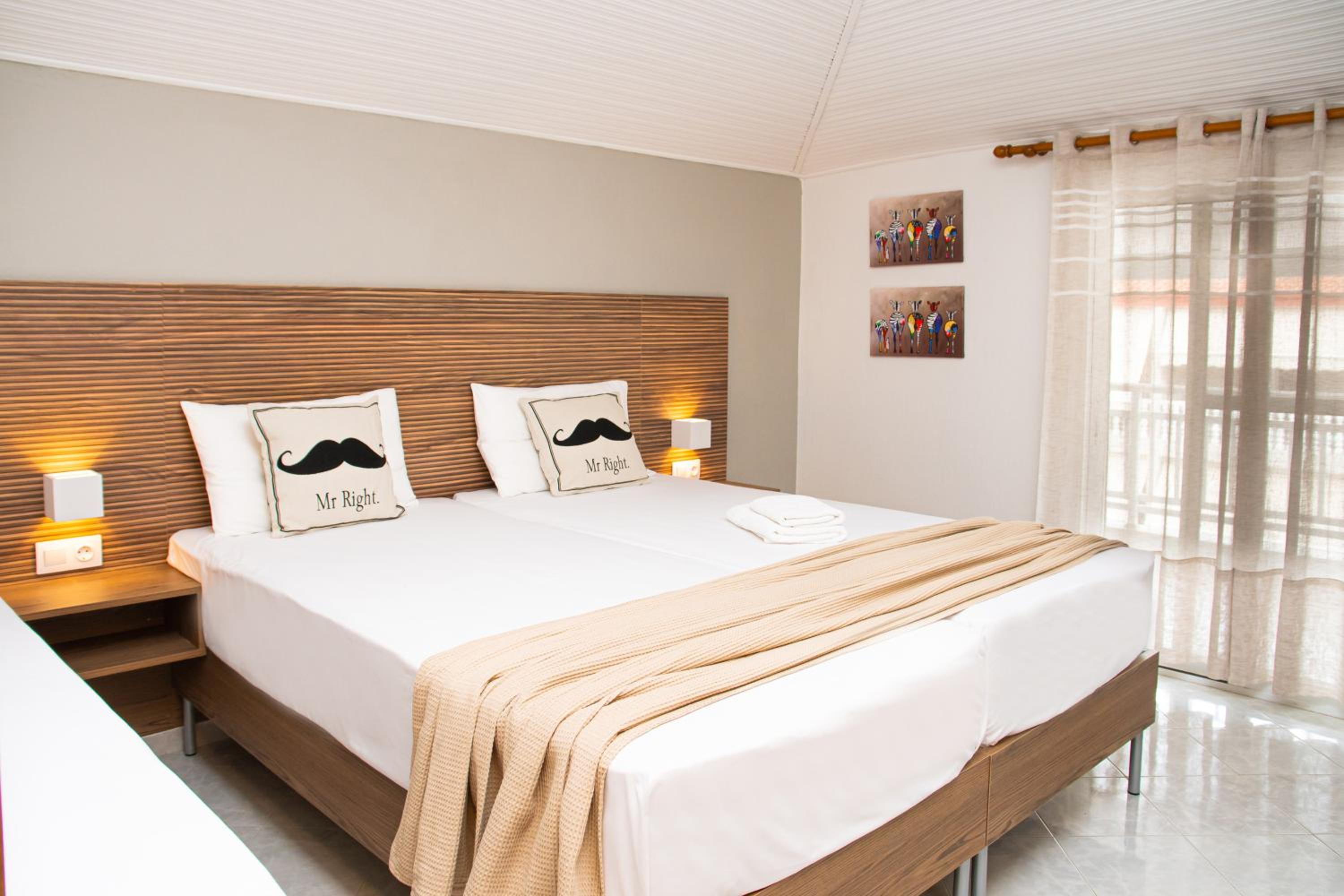 Family Two-Bedroom Apartment with View photo 2