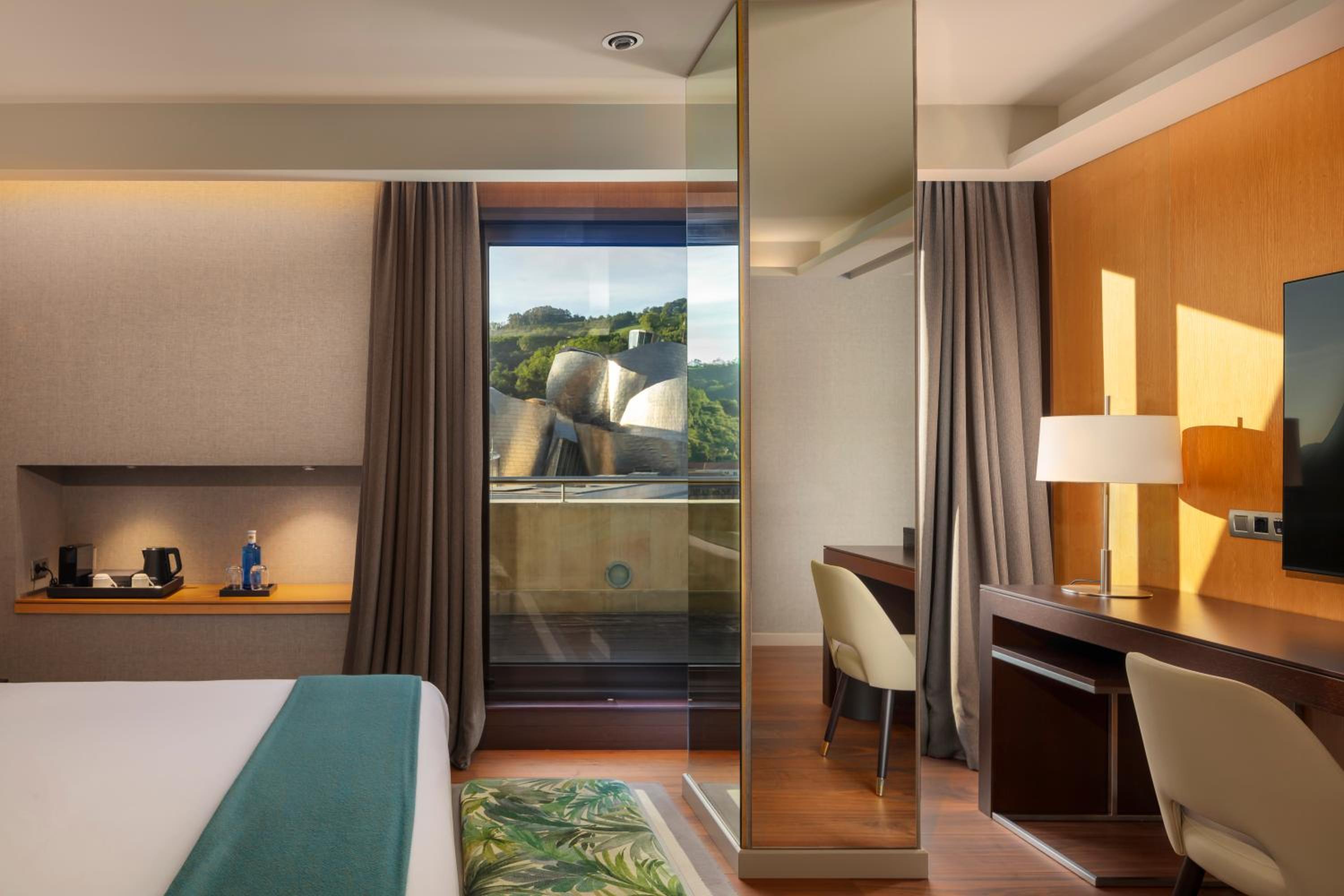 Premium Suite with Terrace - Photo 5