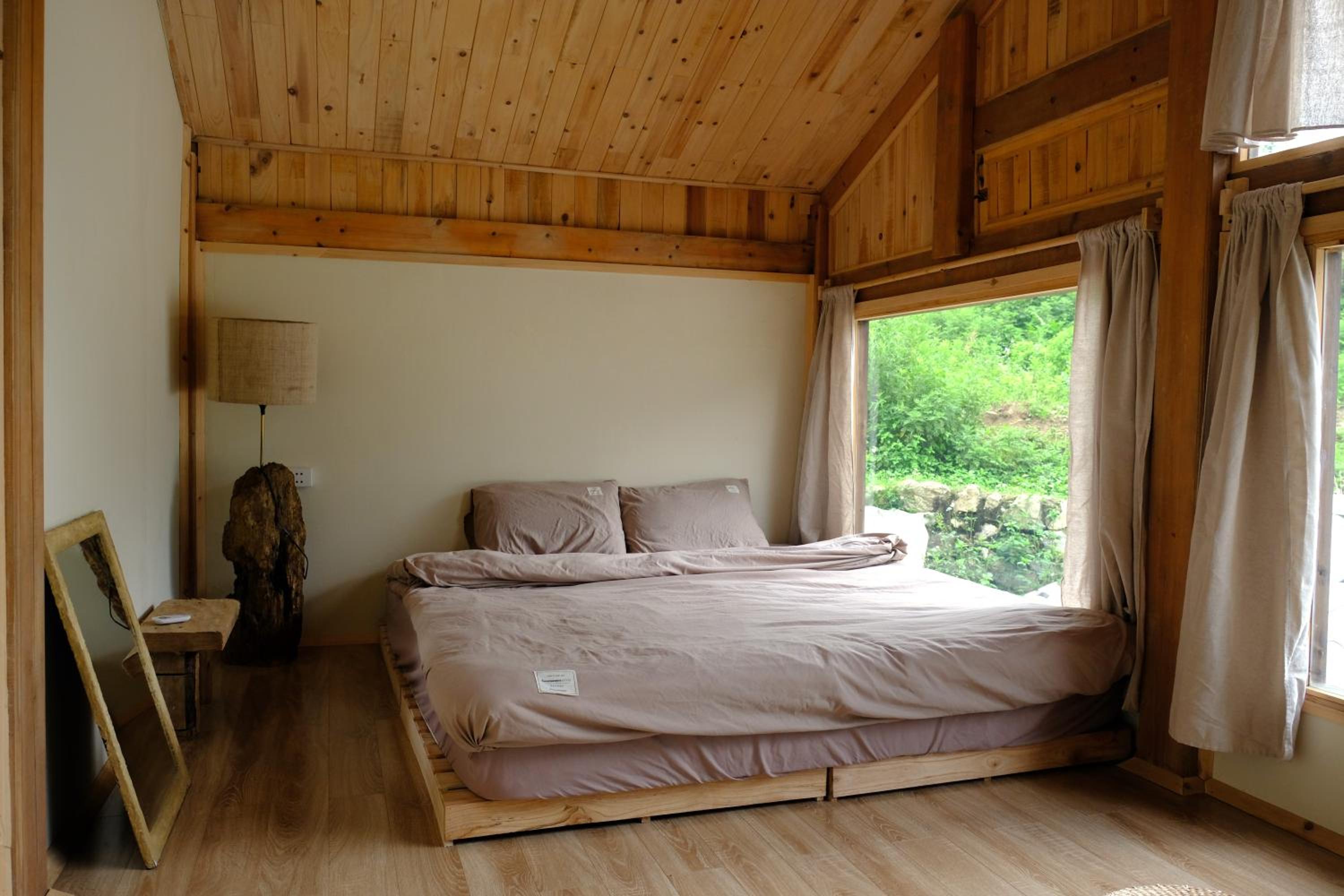 King Room with Garden View