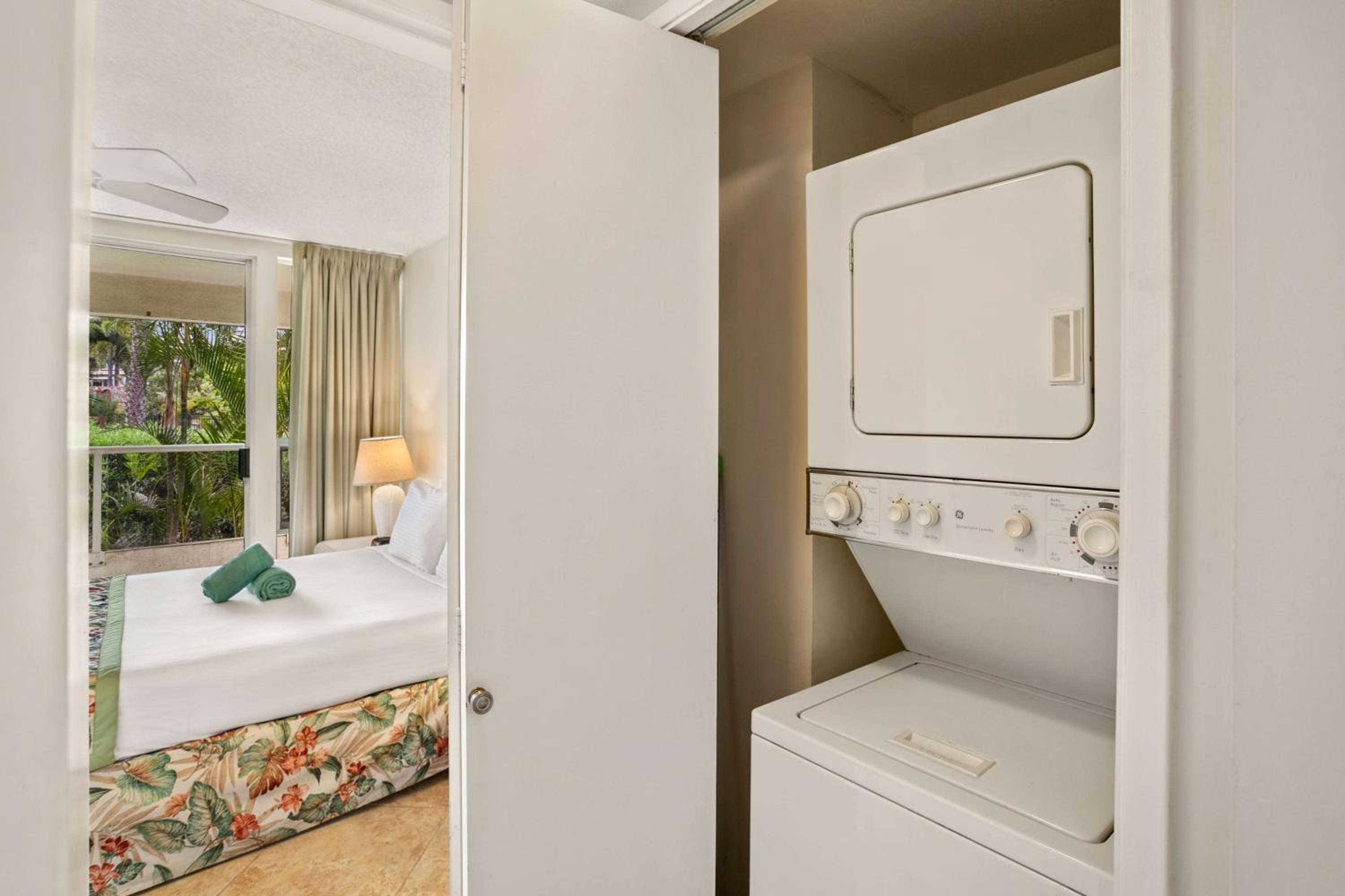 Two-Bedroom Suite - Photo 7
