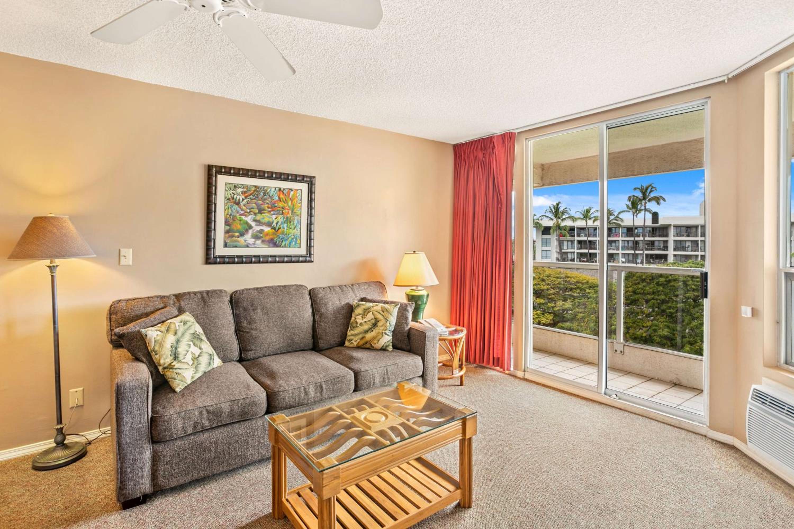 One-Bedroom Suite with Partial Ocean View - Photo 4