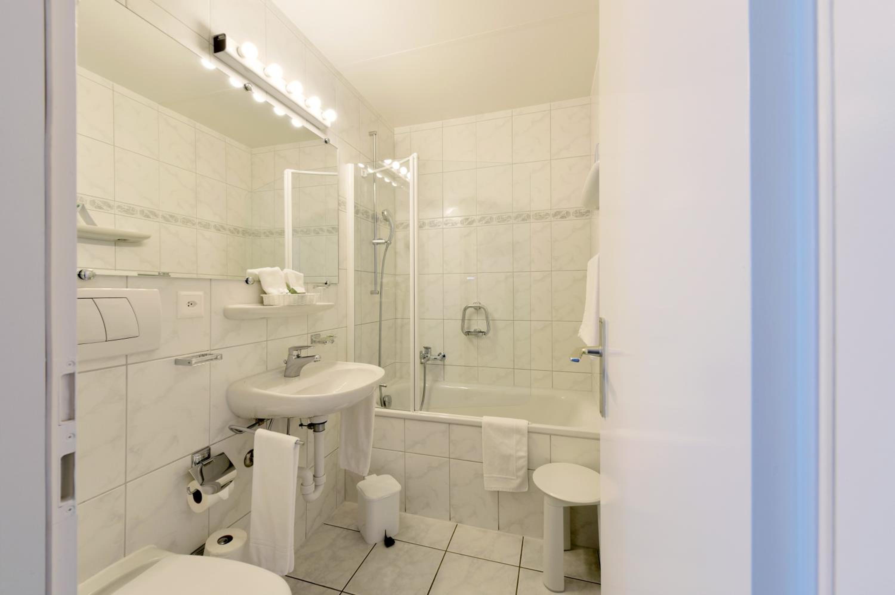 Single Room photo 3