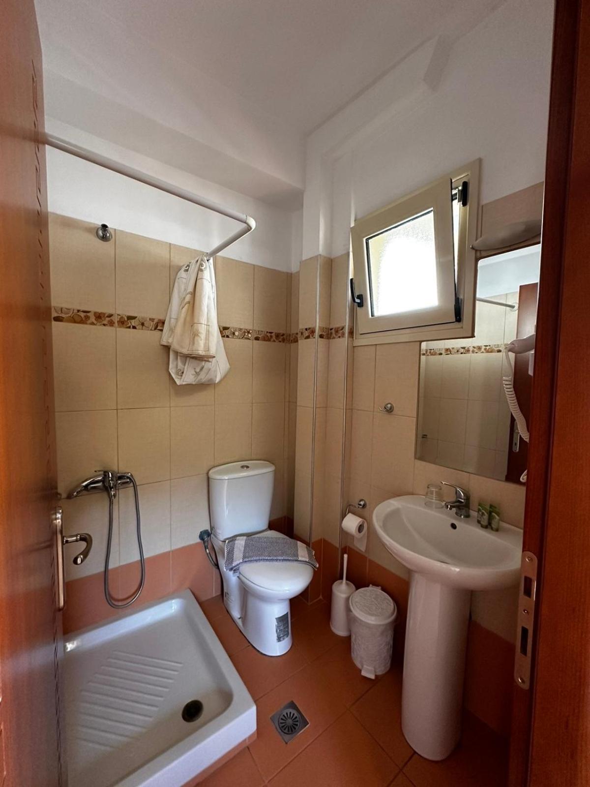 Small Double Room photo 3