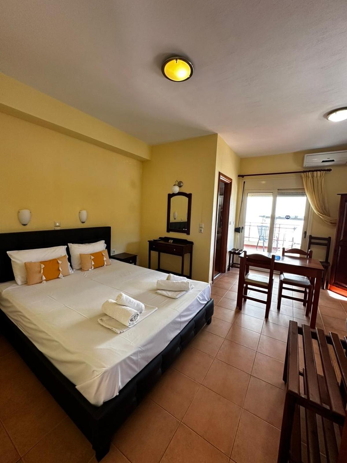 Double Room with Balcony photo 1