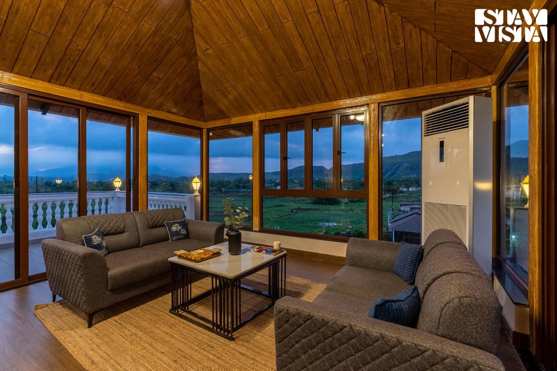 Three-Bedroom Villa photo 2