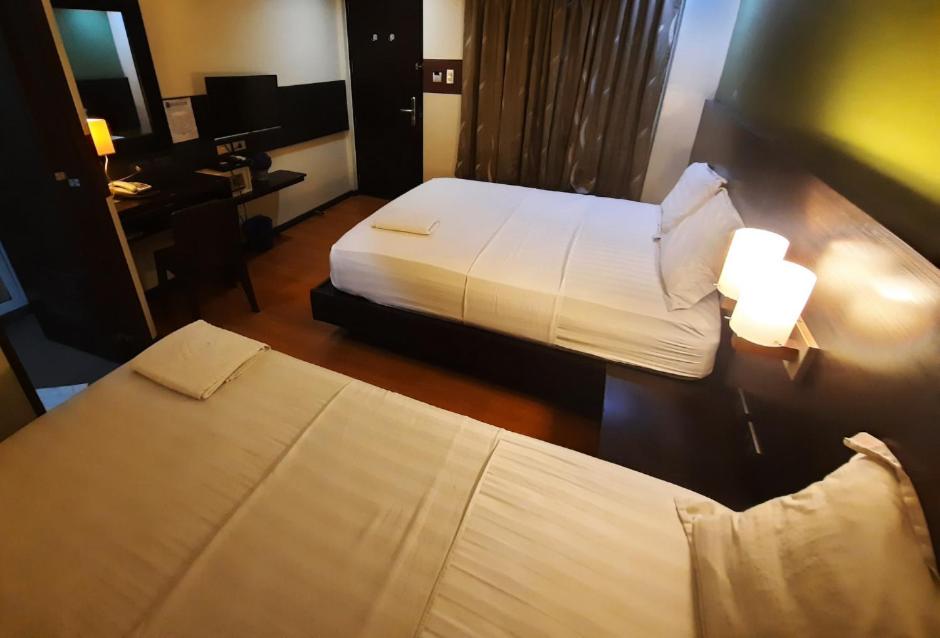 Executive Triple Room