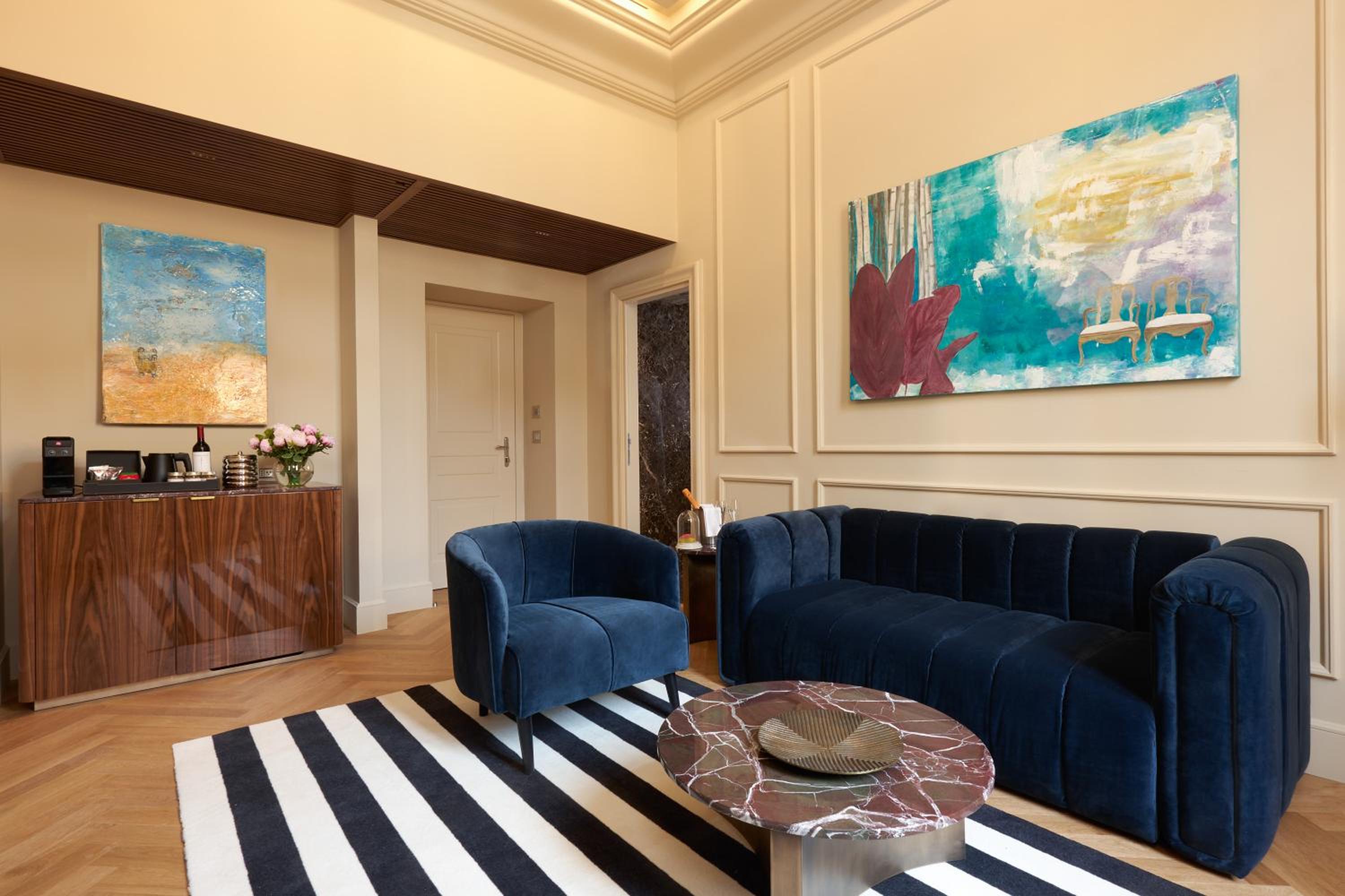 Family Suite (Non Smoking)