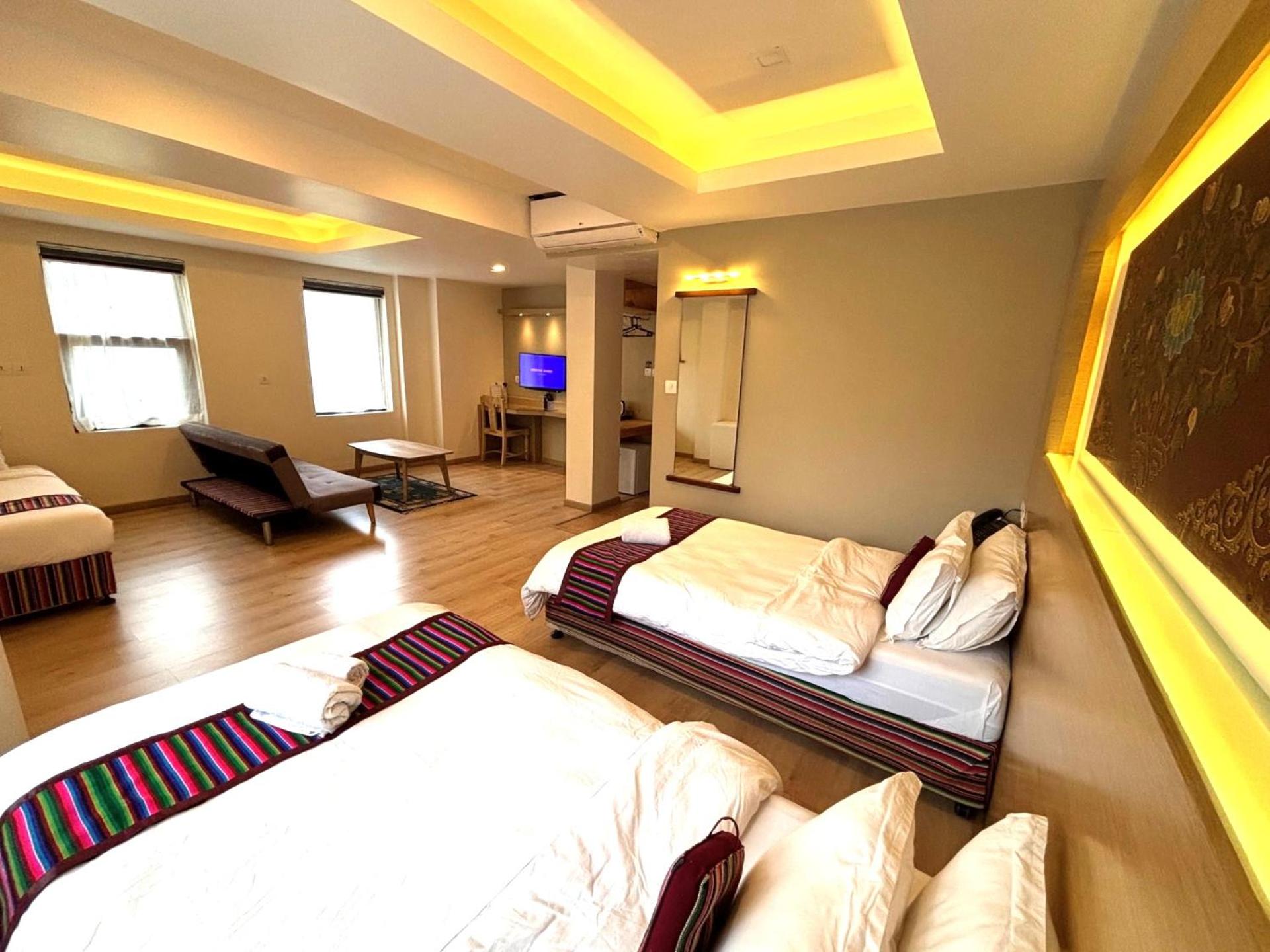 Triple Room