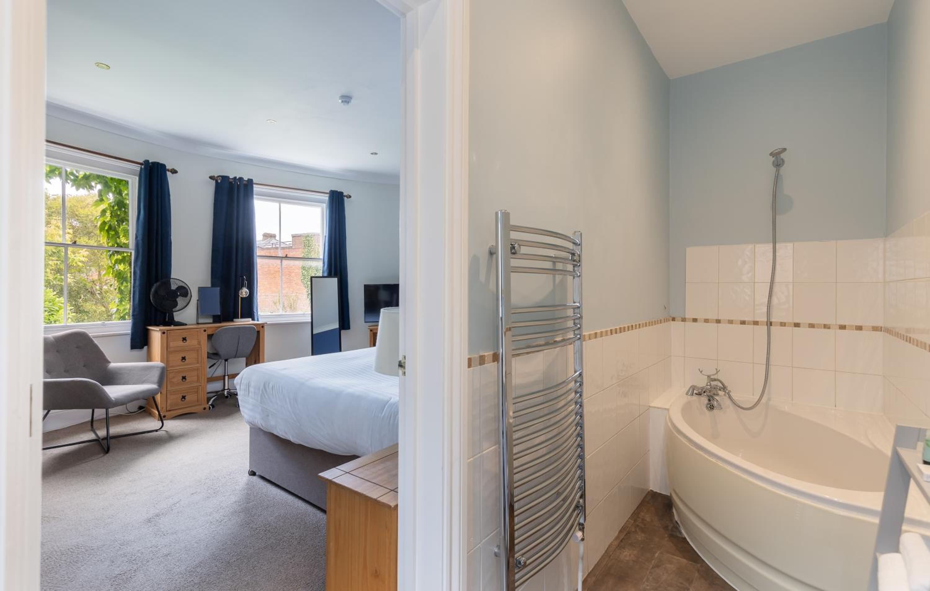 Superior Deluxe Double or Twin Room  - Photo 5