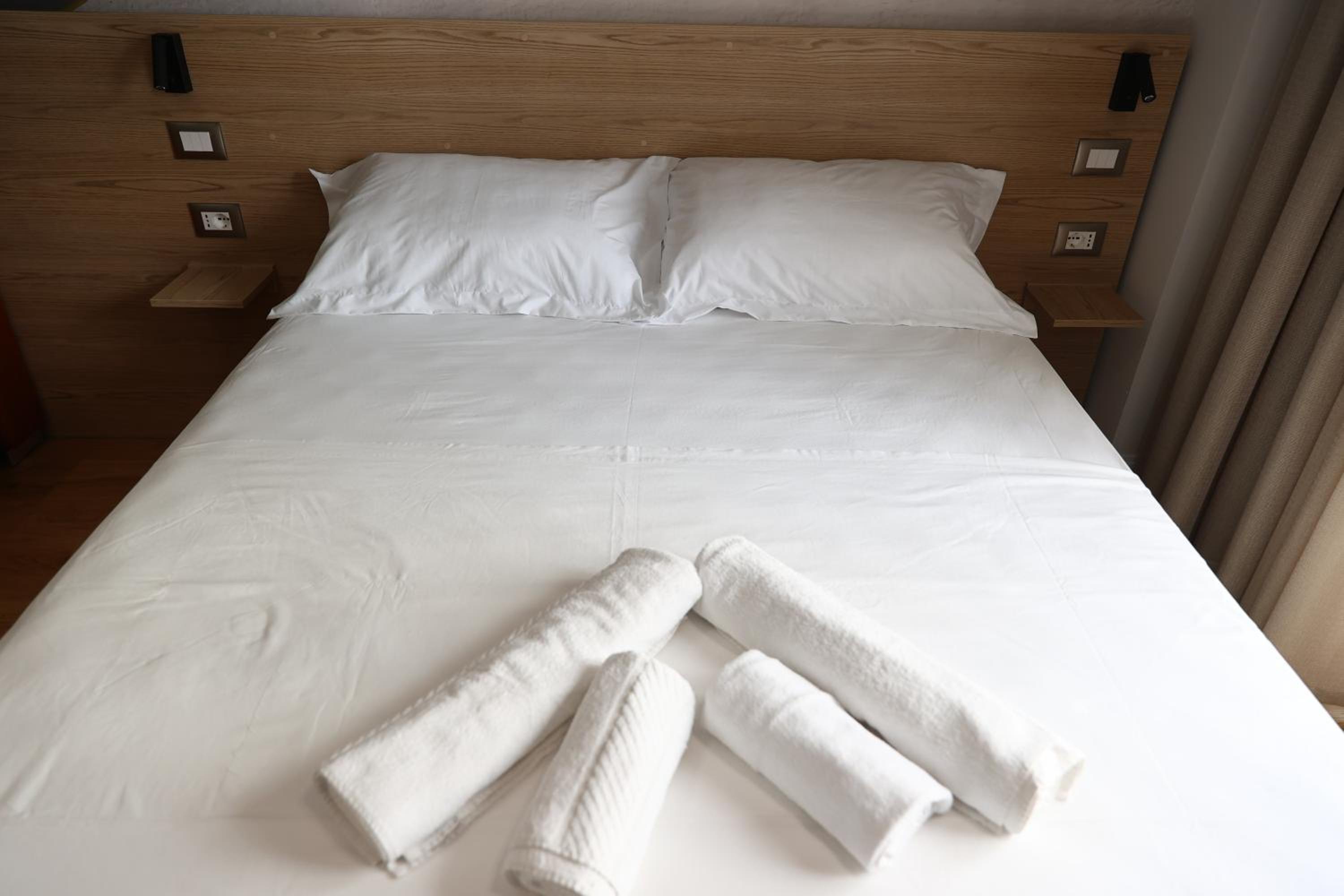 Luxury Triple Room