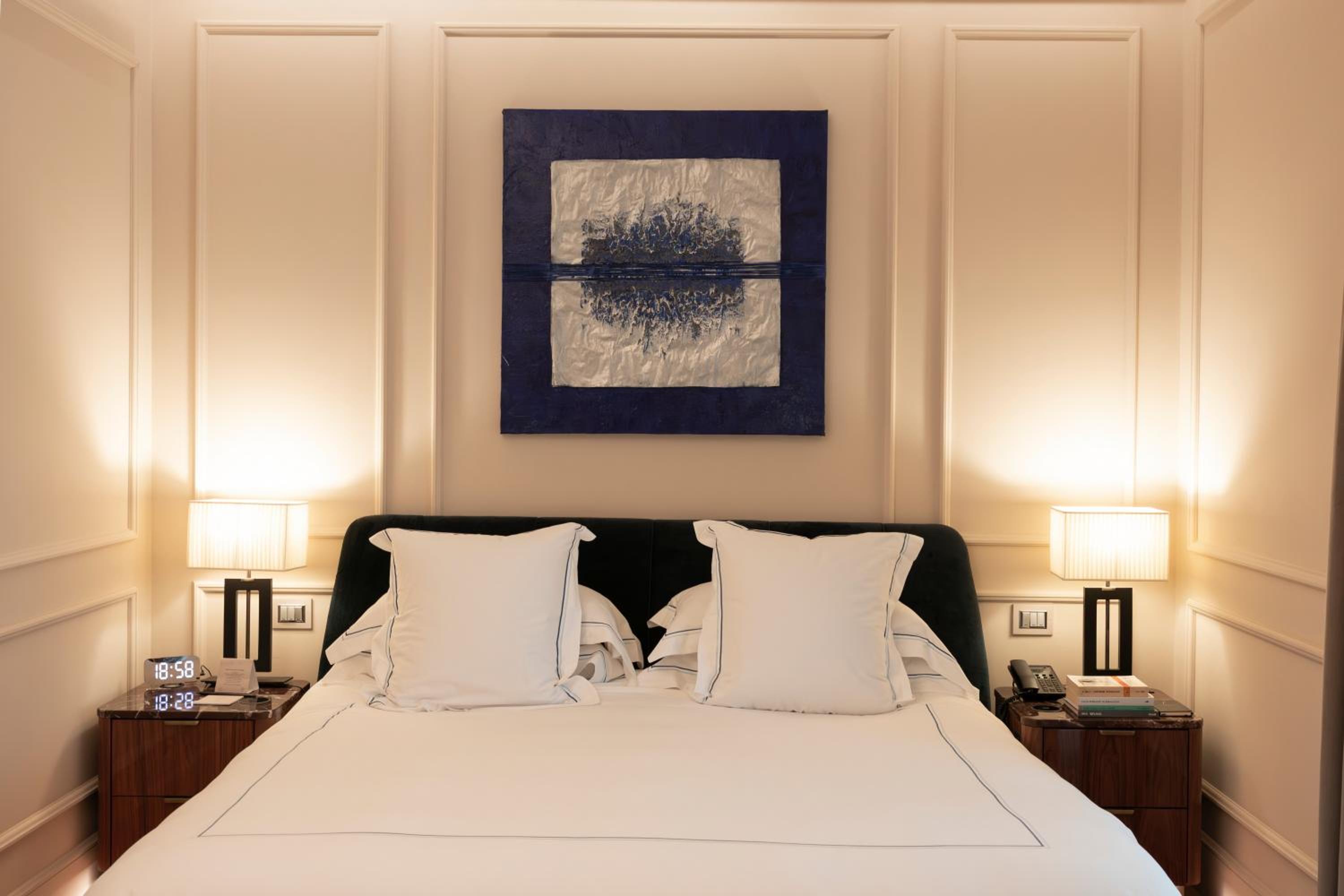 Prestige Double Room with One Double Bed and 2 Adults Occupancy (Non Smoking)