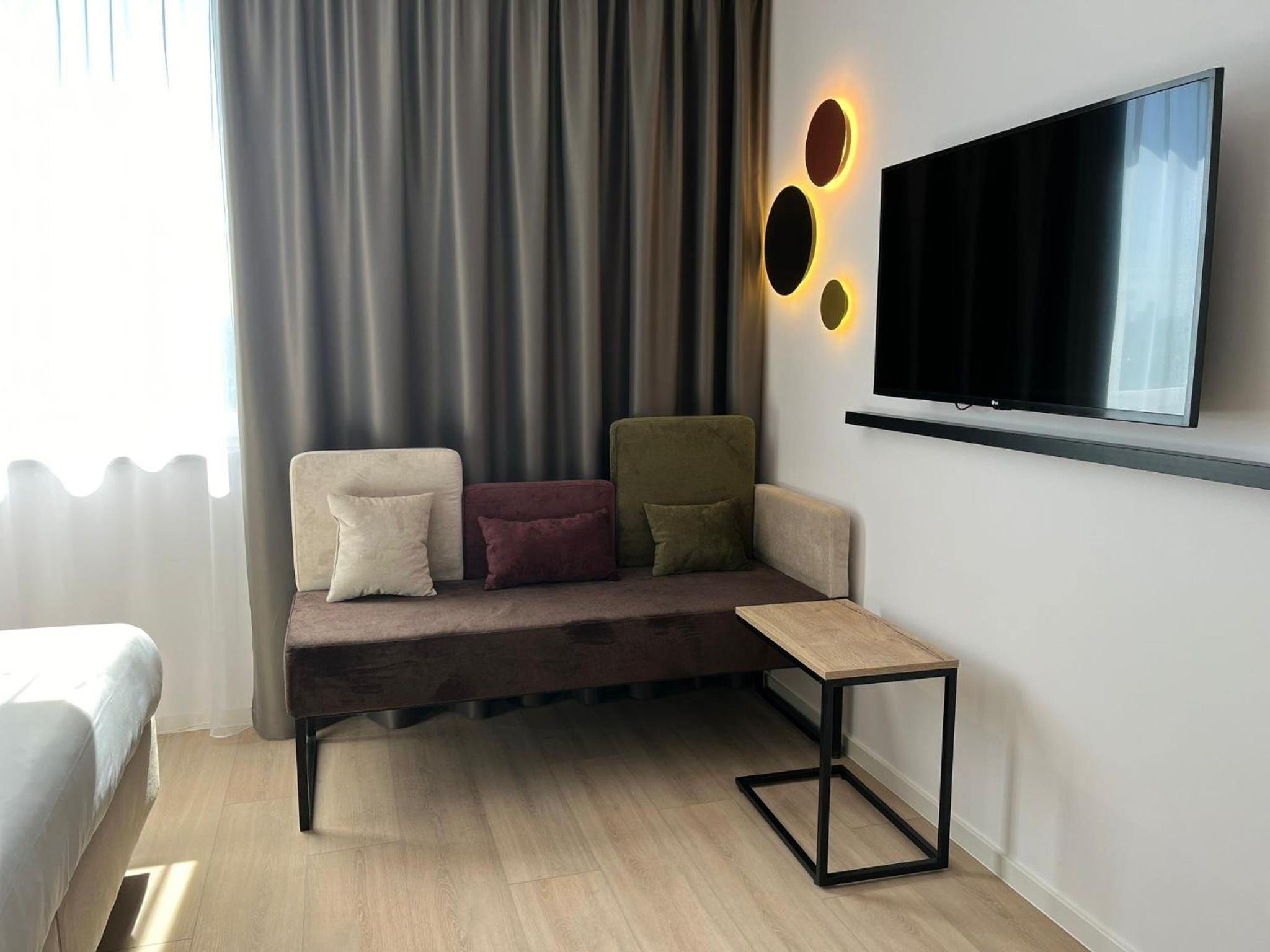 Standard Twin Room - Photo 7